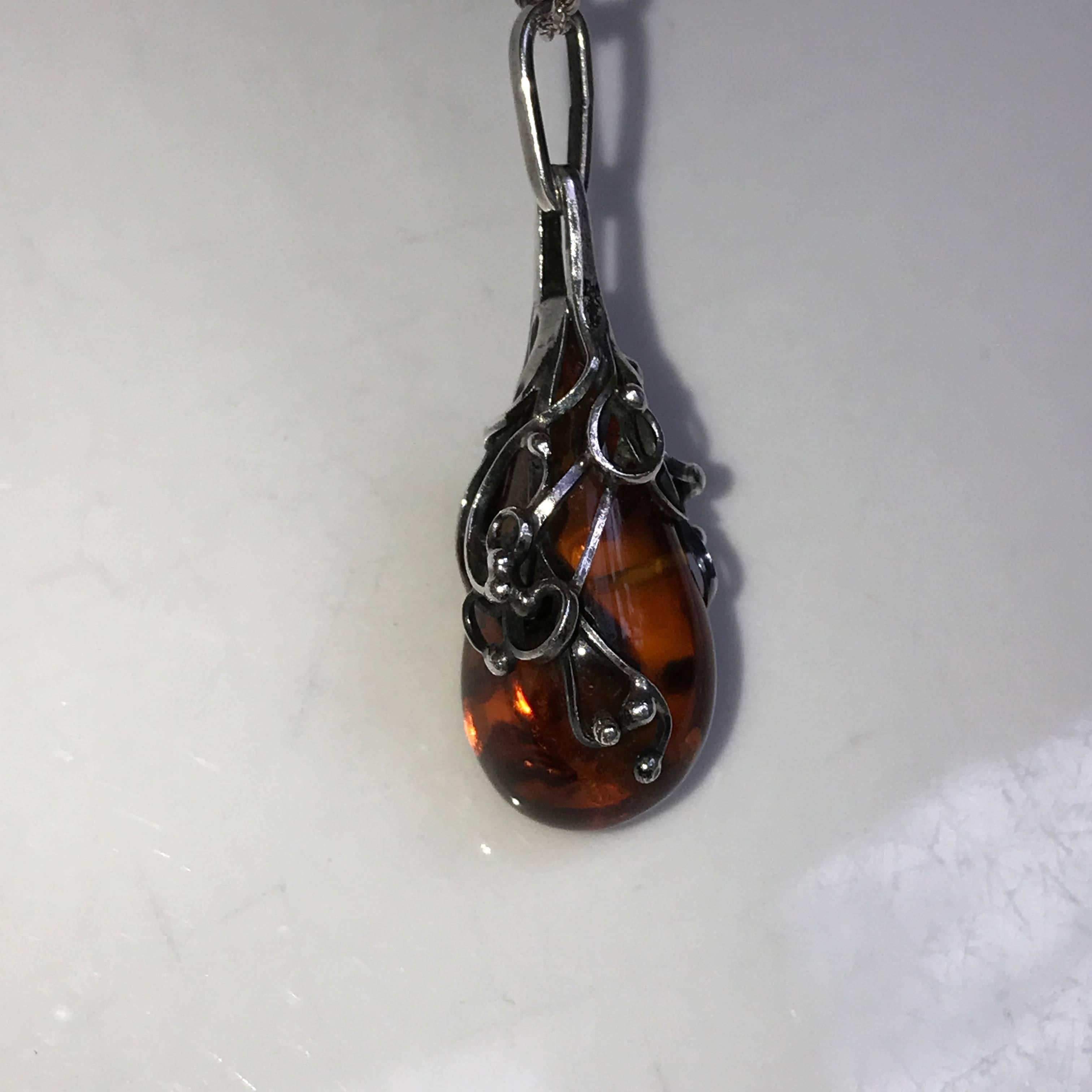 Scandinavian Amber Pendant And Sterling Silver Necklace For Sale 1
