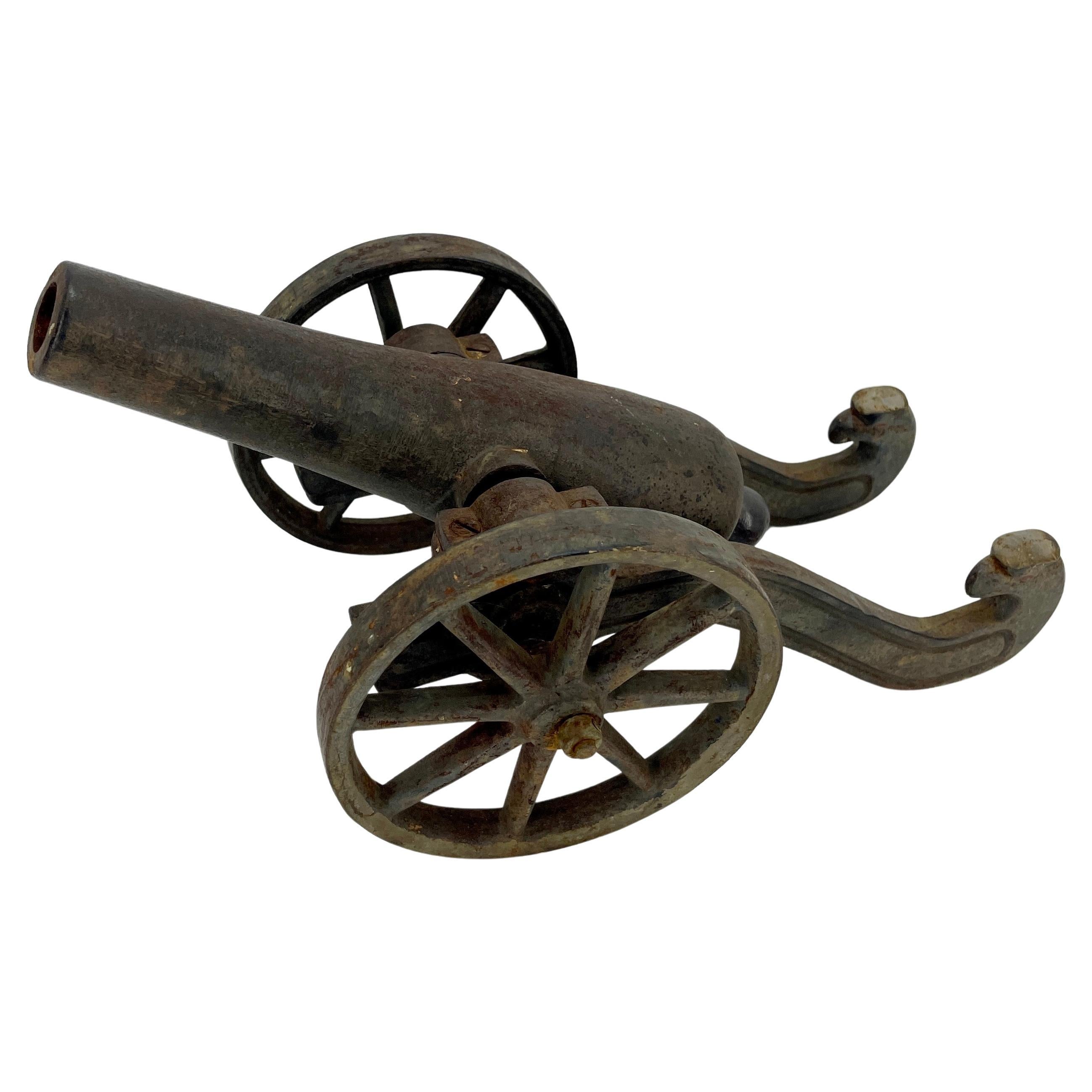 Small Early 20th Century Iron Cannon Desk Accessory with Eagle-Head Decoration For Sale 4