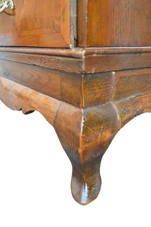 18th Century Baroque Chest of Drawers For Sale at 1stDibs