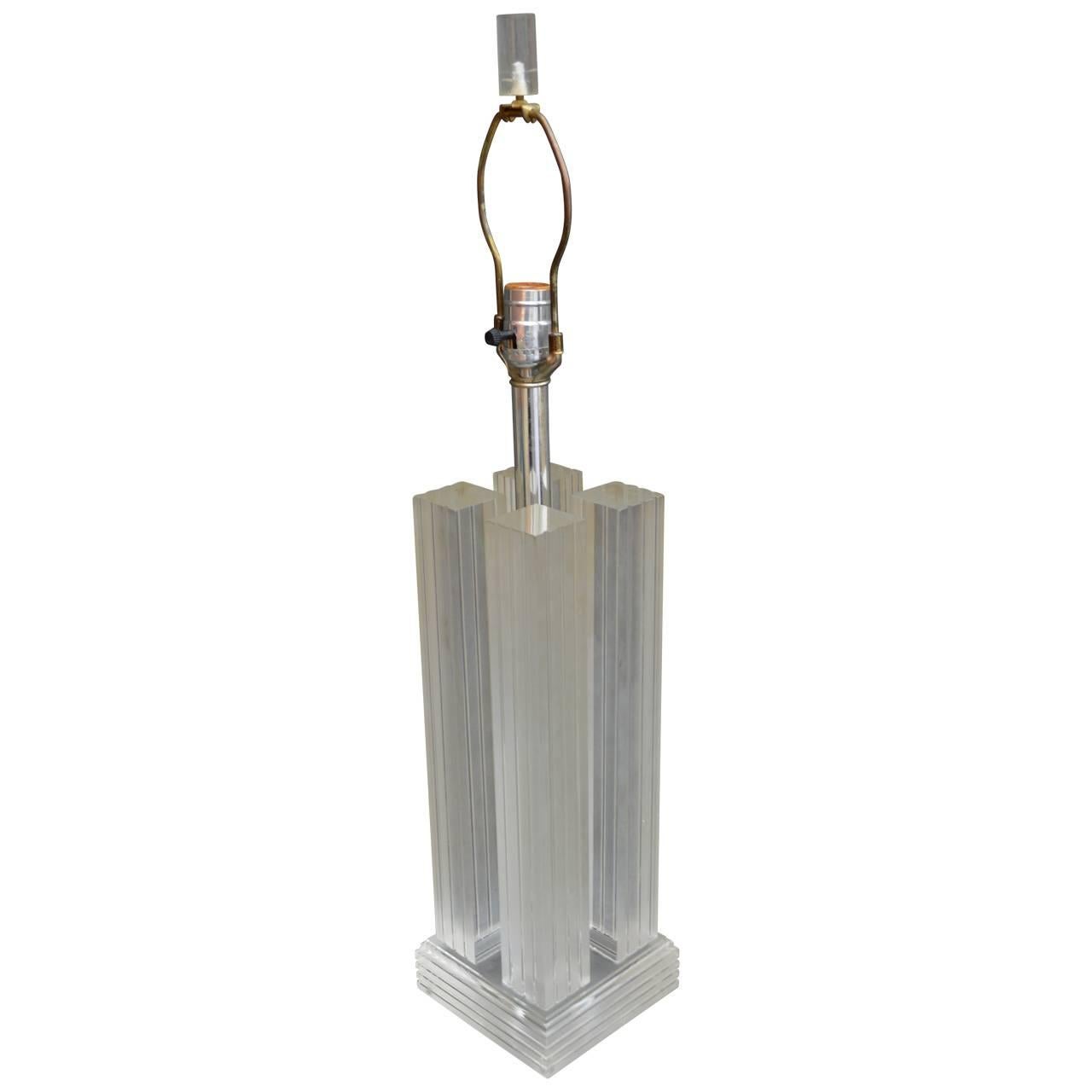 Late 20th Century Lucite Table Lamp, Mid-Century Modern For Sale