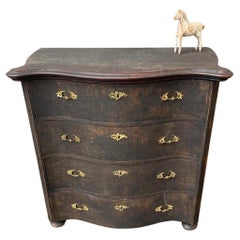 Cassettiera a 4 cassetti svedese alta e nera della metà del XIX secolo