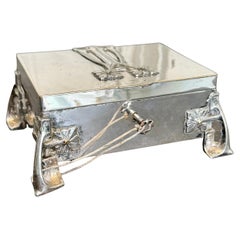 Joyero rectangular Art Nouveau en plancha de plata, Francia
