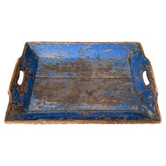 Französisches, original bemaltes Holztablett aus dem 19. Jahrhundert in Blau mit Griffen