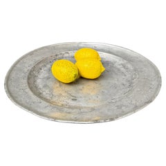 Plato de peltre del barroco sueco del siglo XVIII, Estocolmo