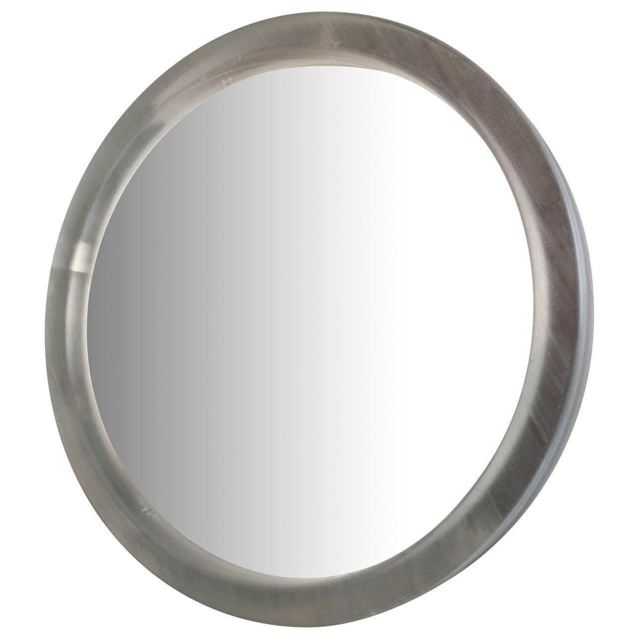 Großer runder moderner dicker Lucite-Spiegel (Acryl) im Angebot