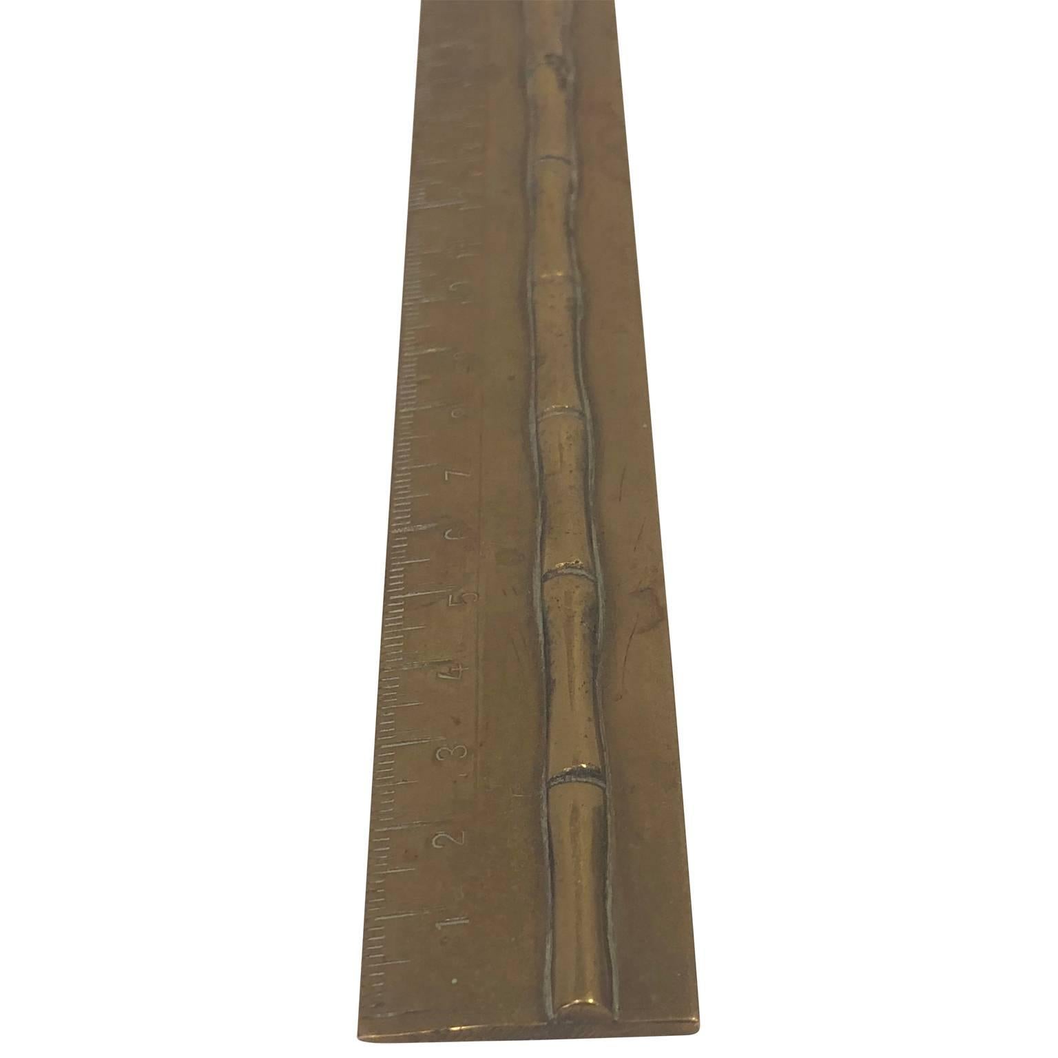 Artisanat Accessoire de bureau en faux bambou du 19ème siècle, rouleau en laiton en vente