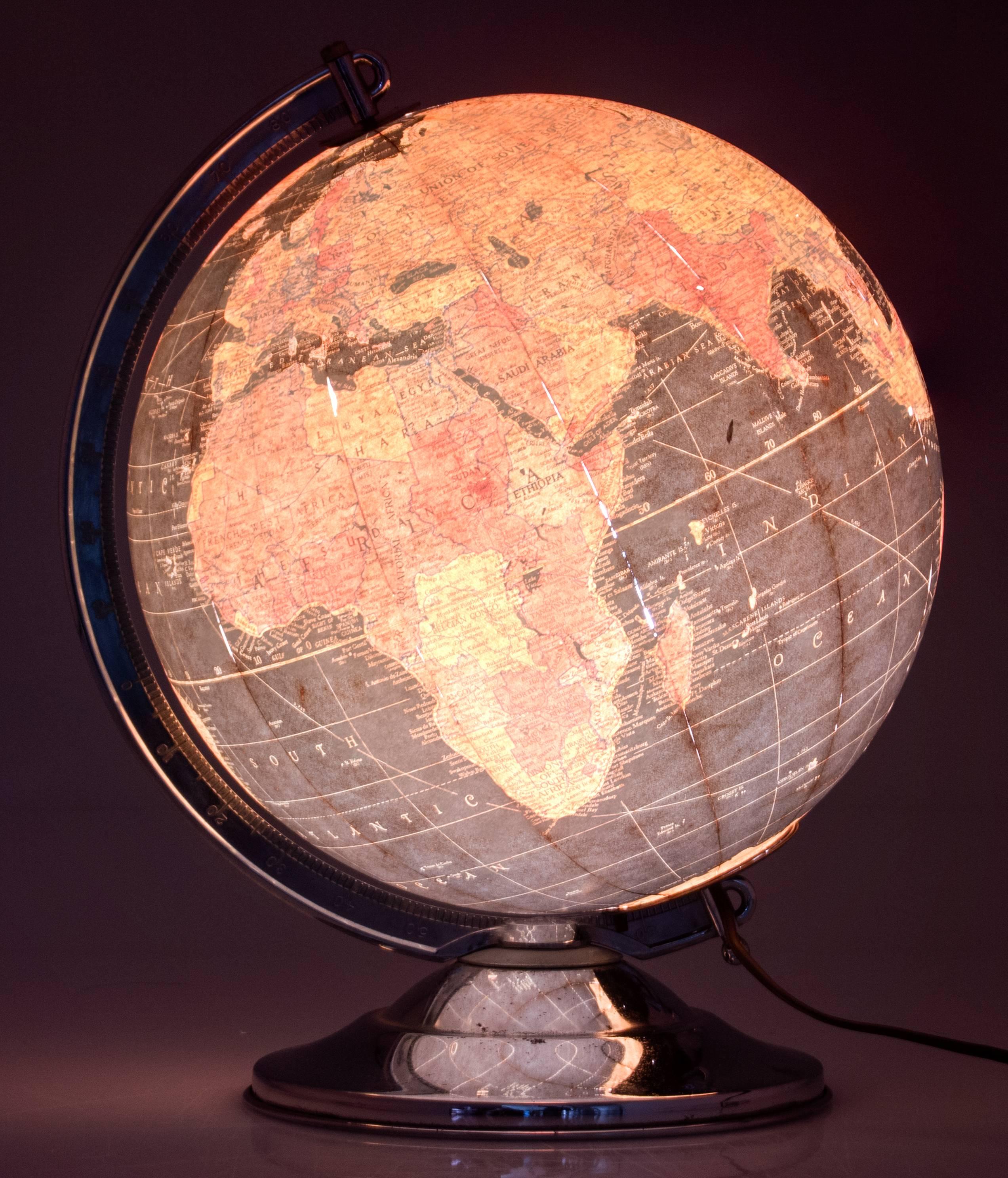 Amazing graphics on this globe.