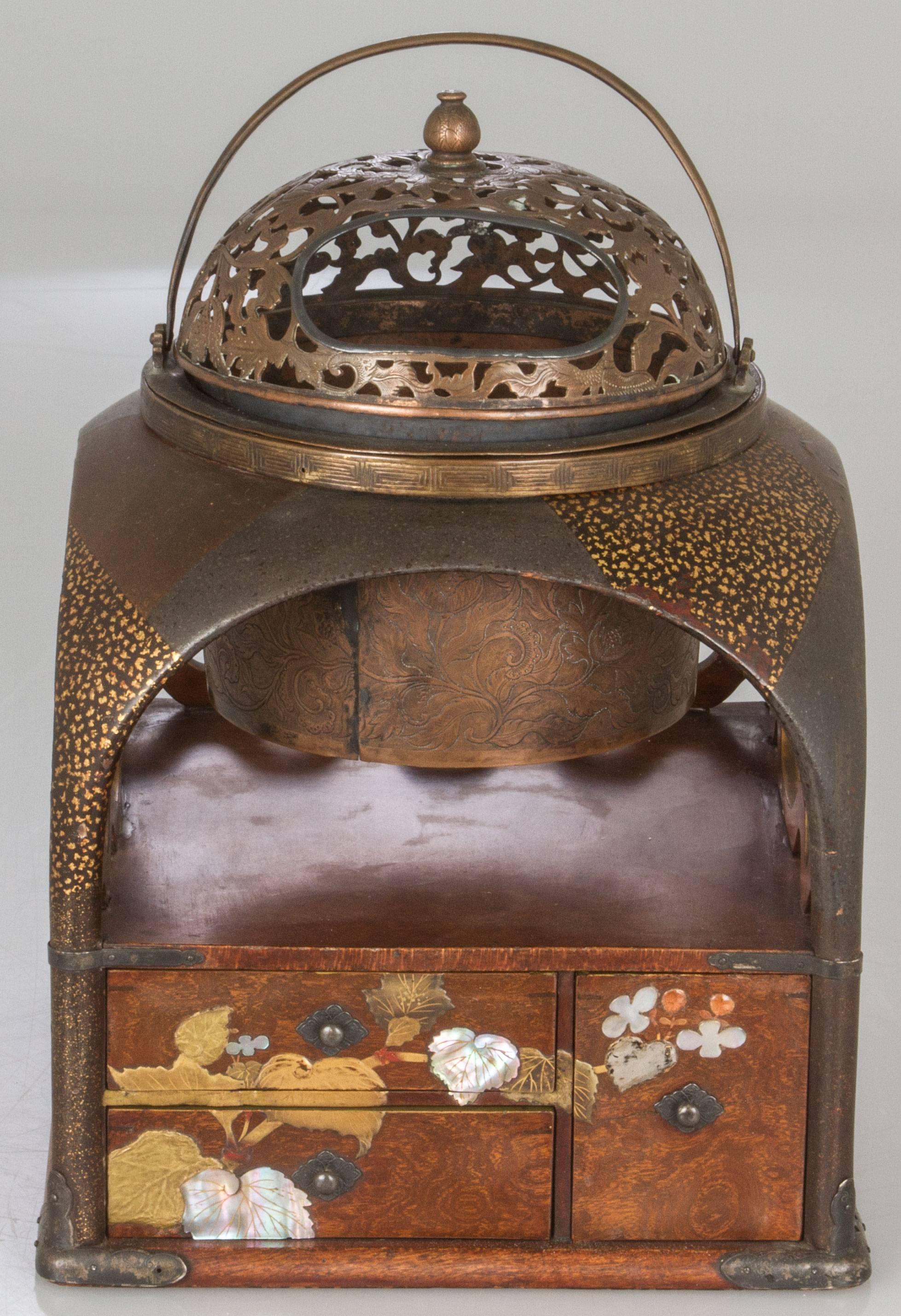 Bronze Japanese Lacquered Tabako-Bon Smoking Box Meiji Period For Sale