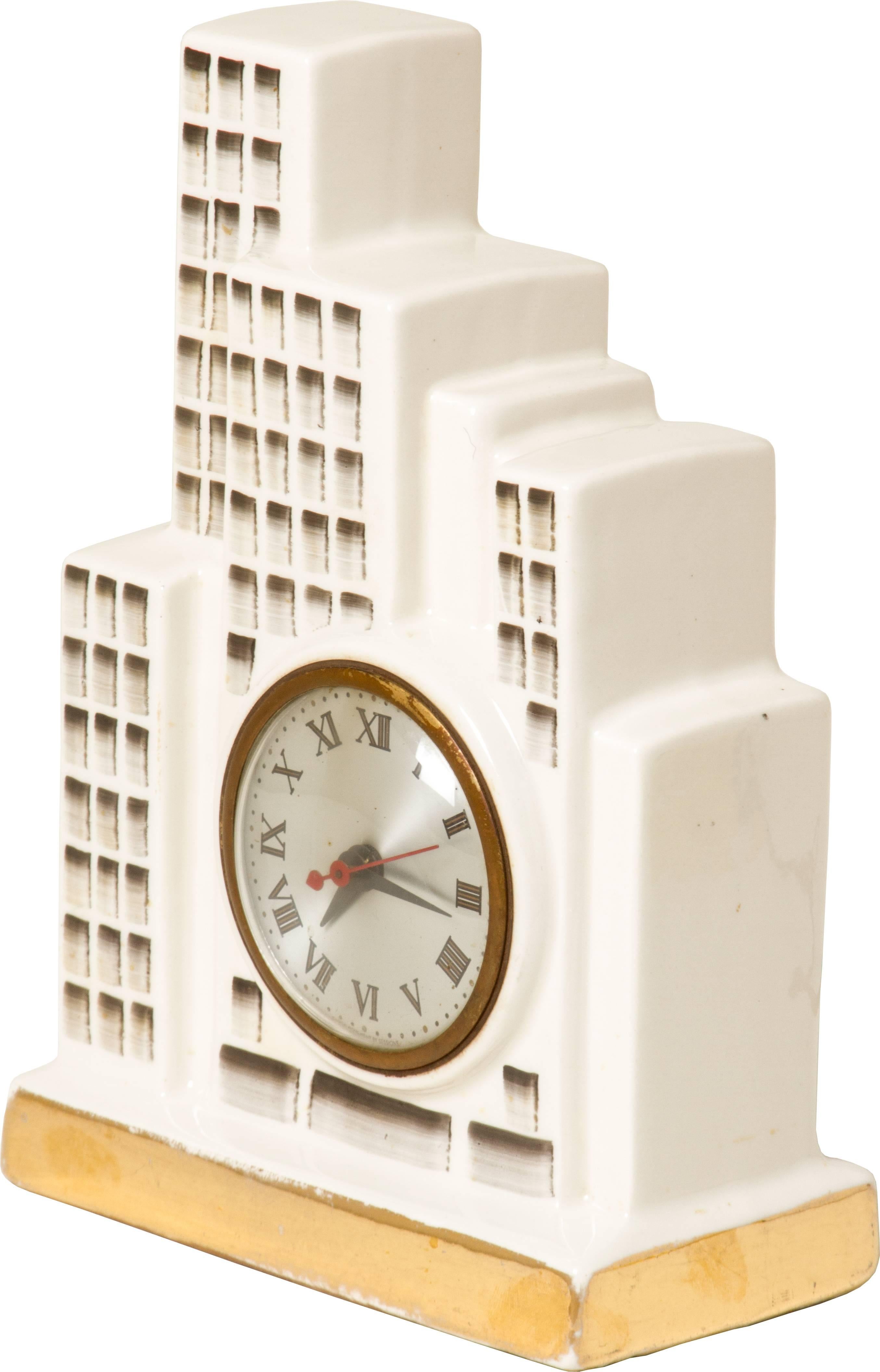 Art Deco Ceramic Skysraper Clock In Excellent Condition For Sale In Chicago, IL