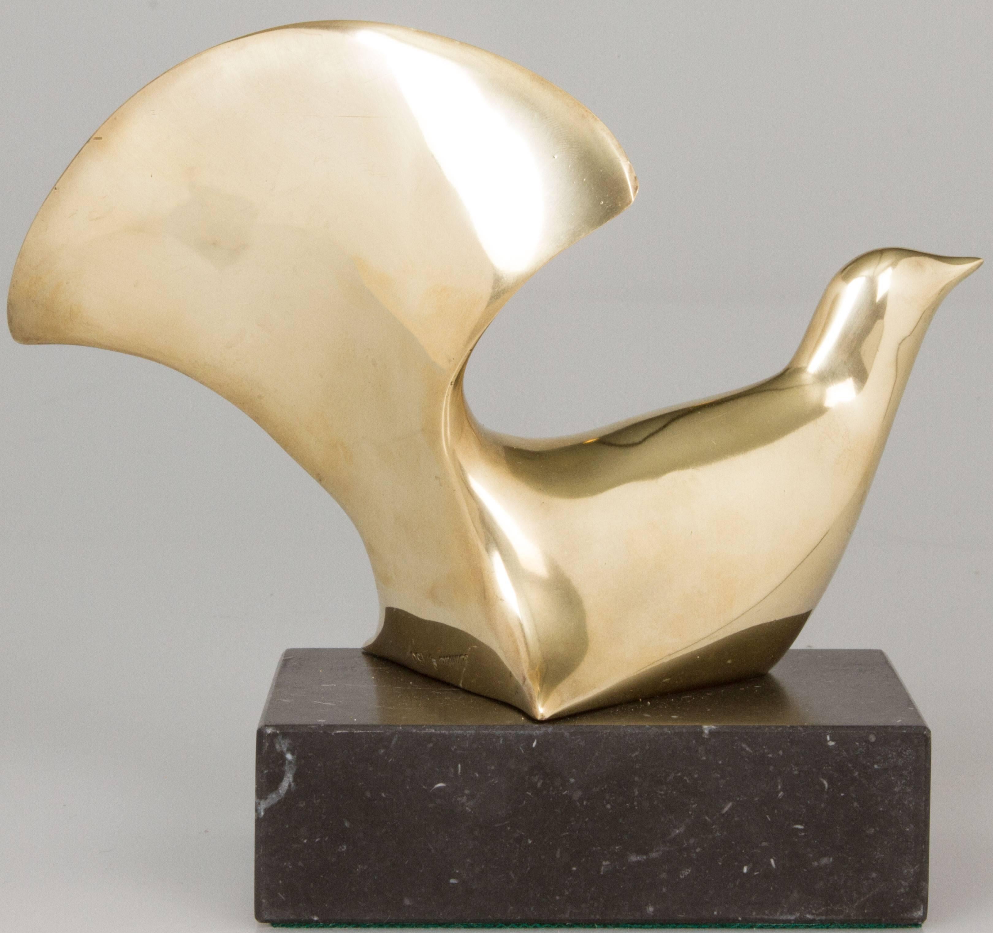 Abstract Bronze Sculpture of a Bird In Excellent Condition For Sale In Chicago, IL
