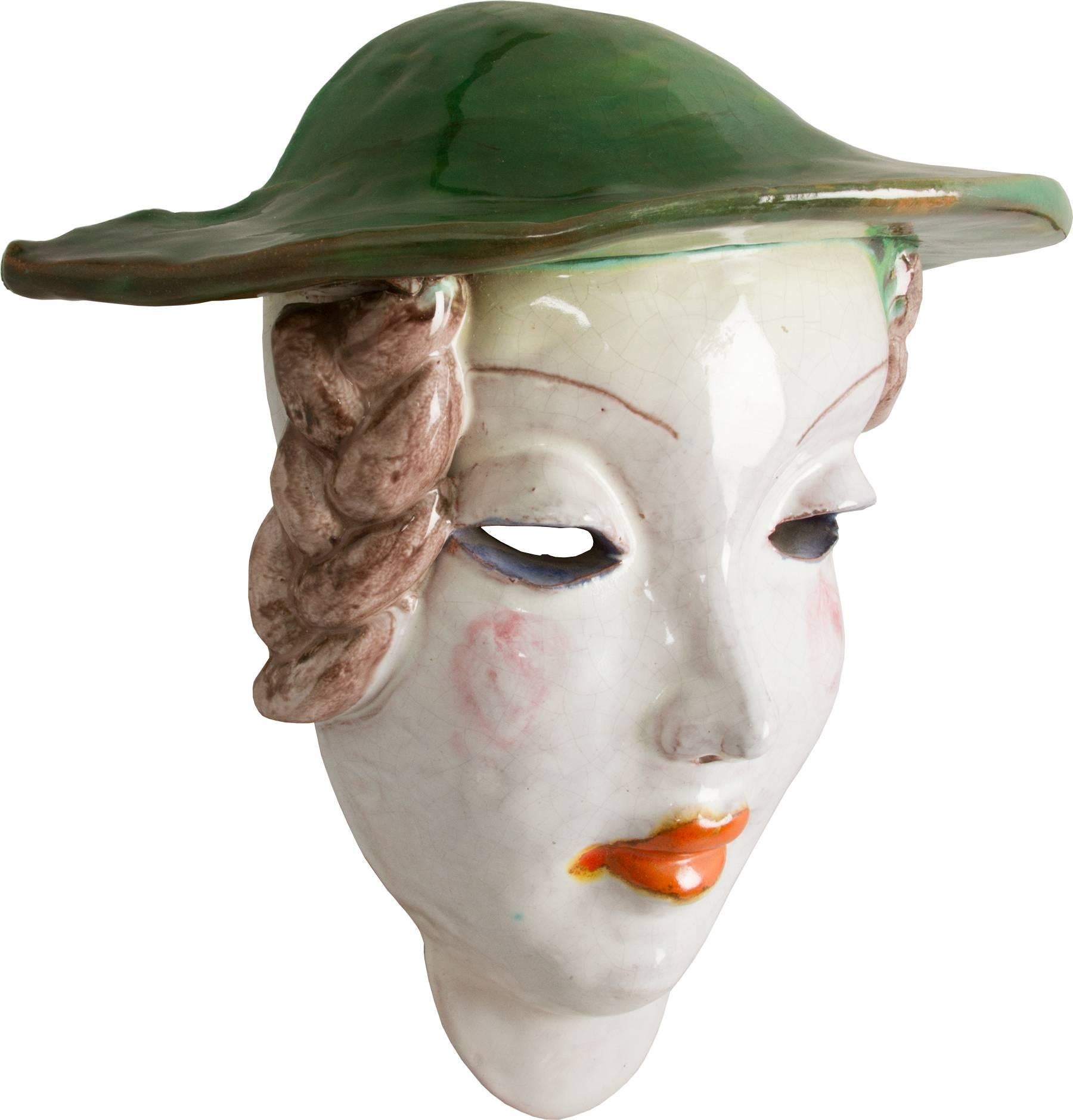 Austrian Art Deco Ceramic Women with Green Hat In Excellent Condition In Chicago, IL