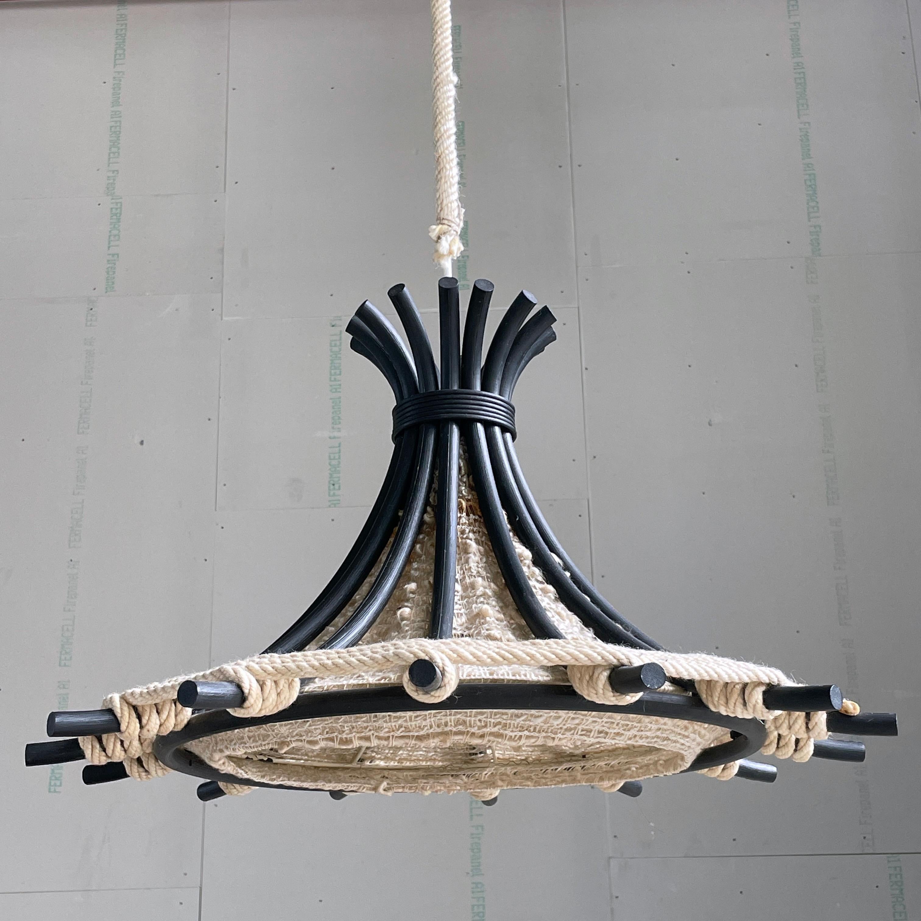 Lampada a sospensione danese degli anni '70 in vendita 3