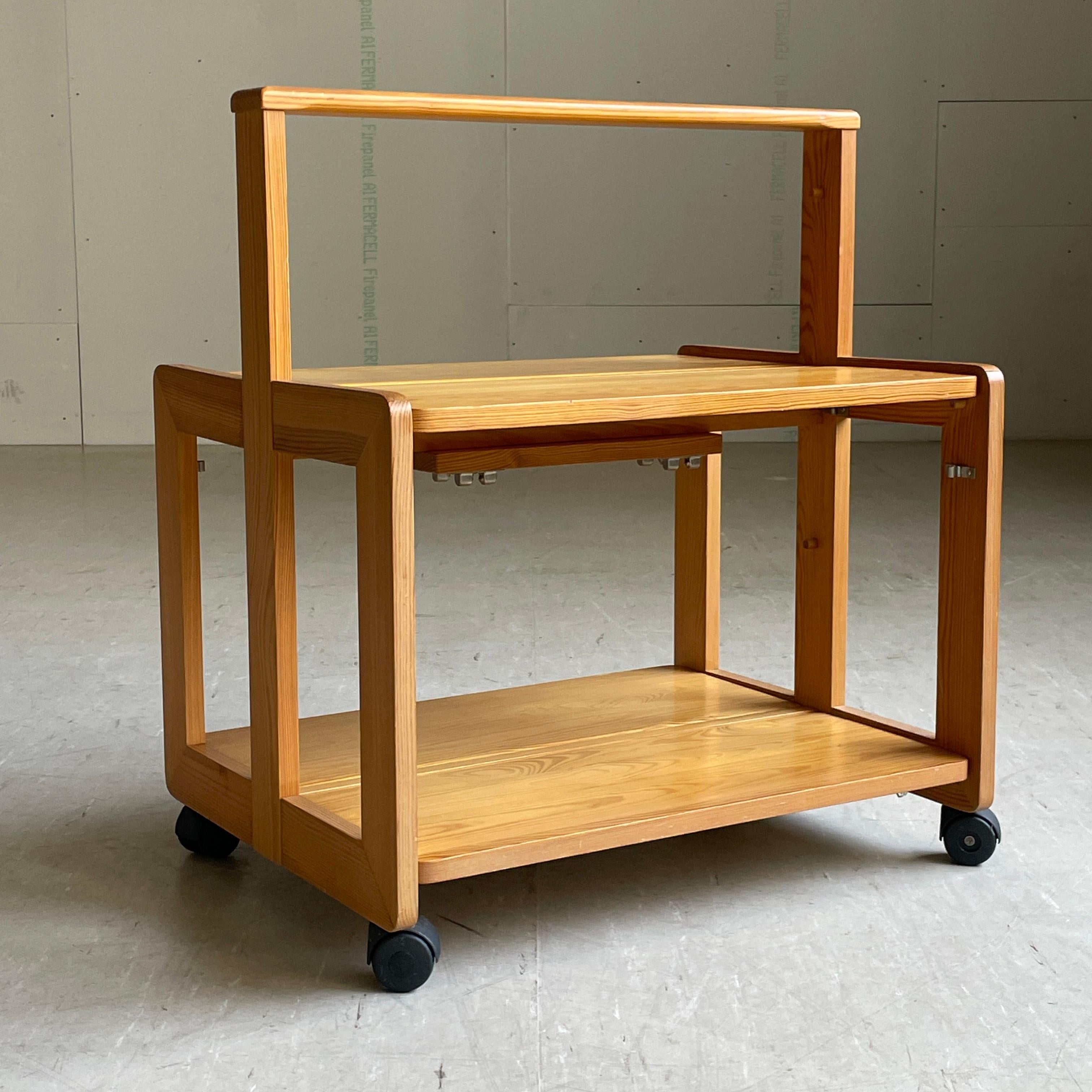 1970's Scandinavian Pinewood Folding Serving Trolley No.2 For Sale 8