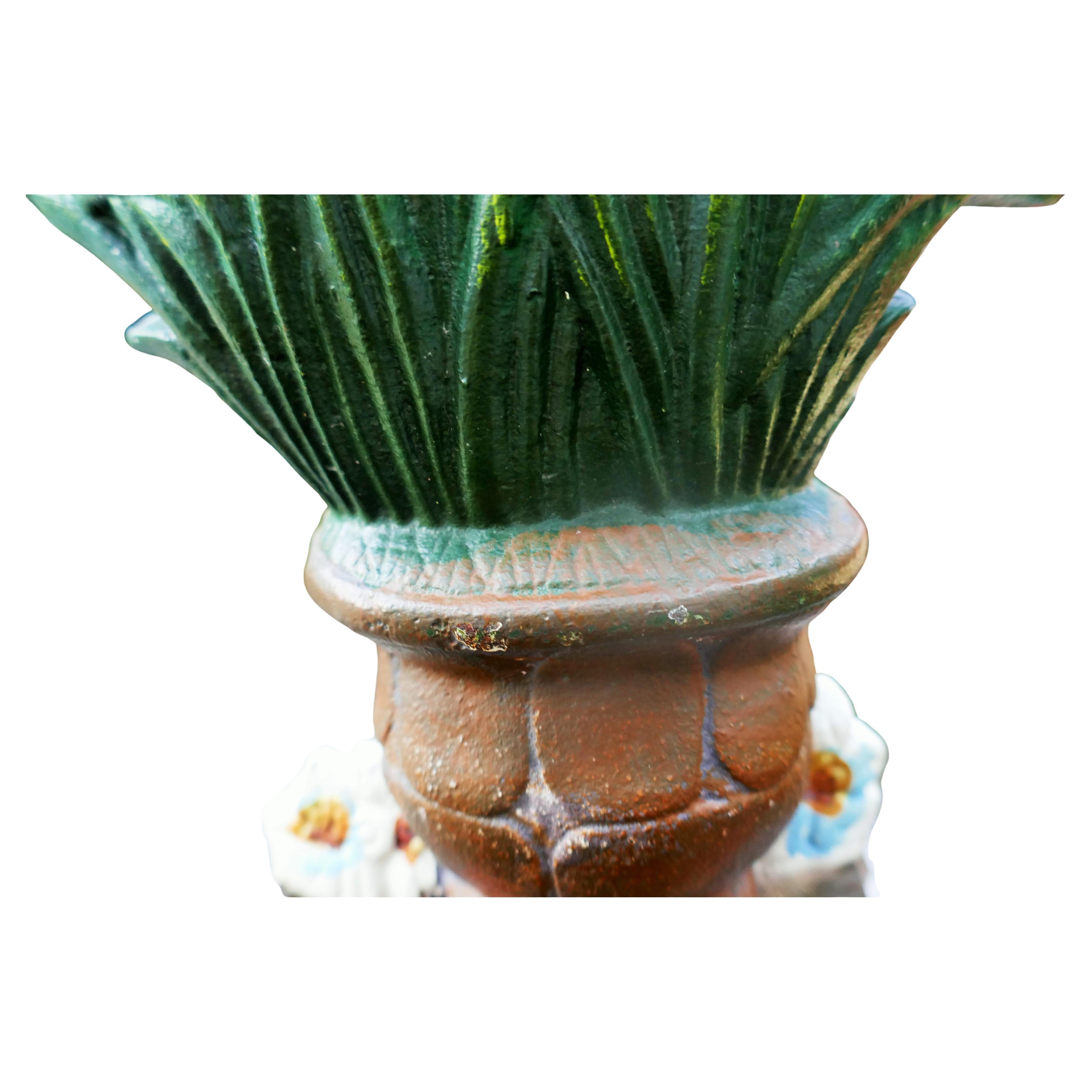 Narcissus flower iron door stop. Floor decor In Good Condition For Sale In Lugo, IT