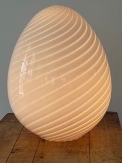 Lampe en forme d'œuf en verre « Murano Swirl », à poser ou sur pied