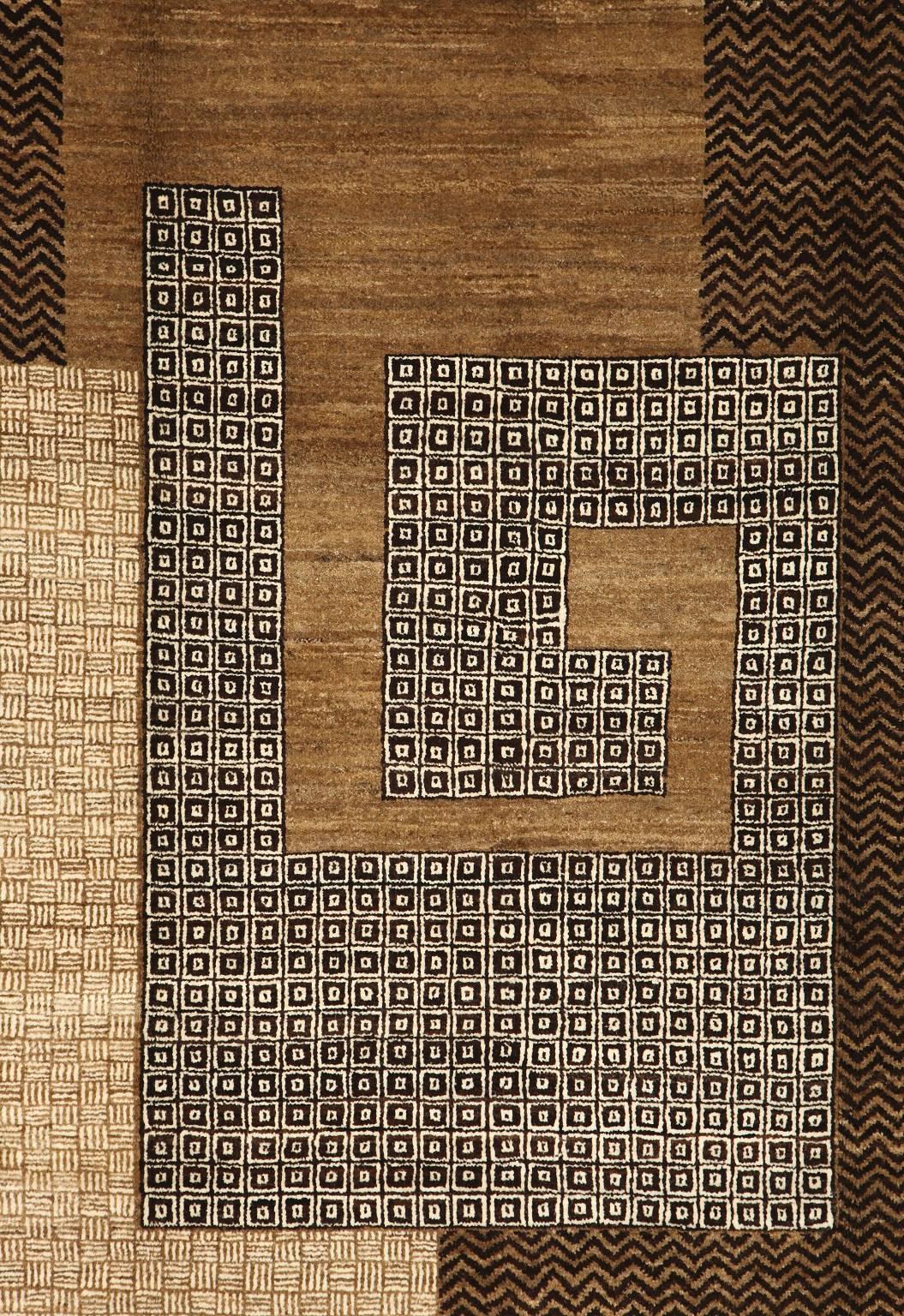 This Orley Shabahang signature carpet consists of a handspun hand-knotted wool pile and organic vegetable dyes. Created in Iran in 2016, in a nearby village of Arak, formerly known as Sultanabad, this carpet is completed using Orley Shabahang's