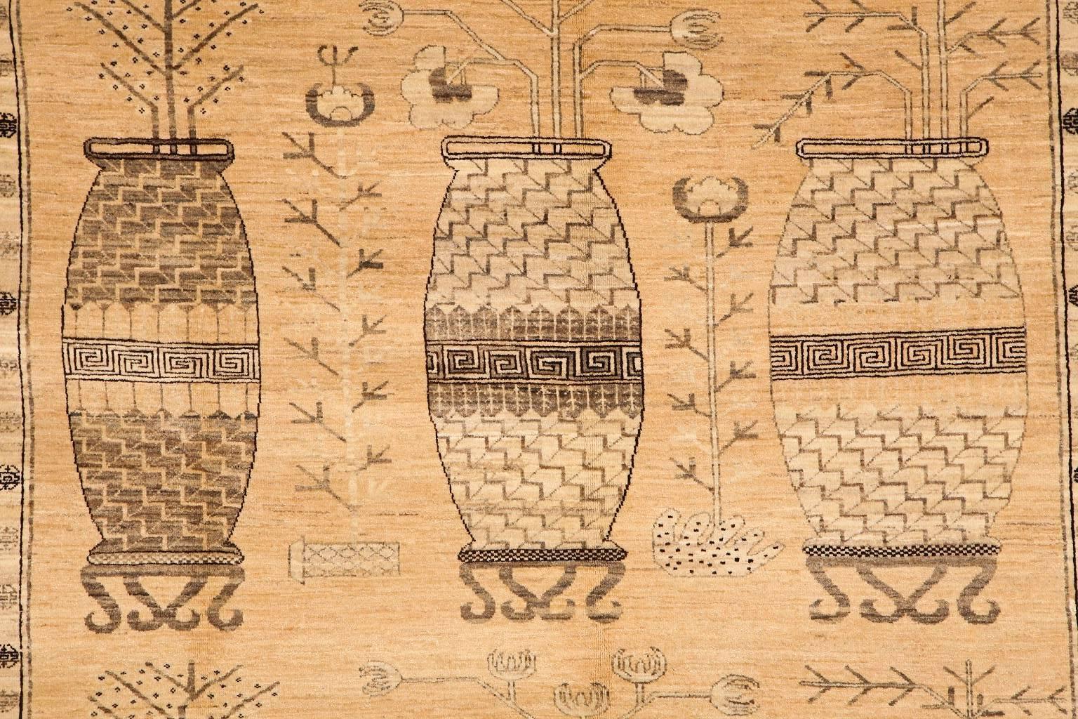 Neutraler persischer Khotan-Wollteppich aus Wolle, 8' x 10' (Persisch) im Angebot