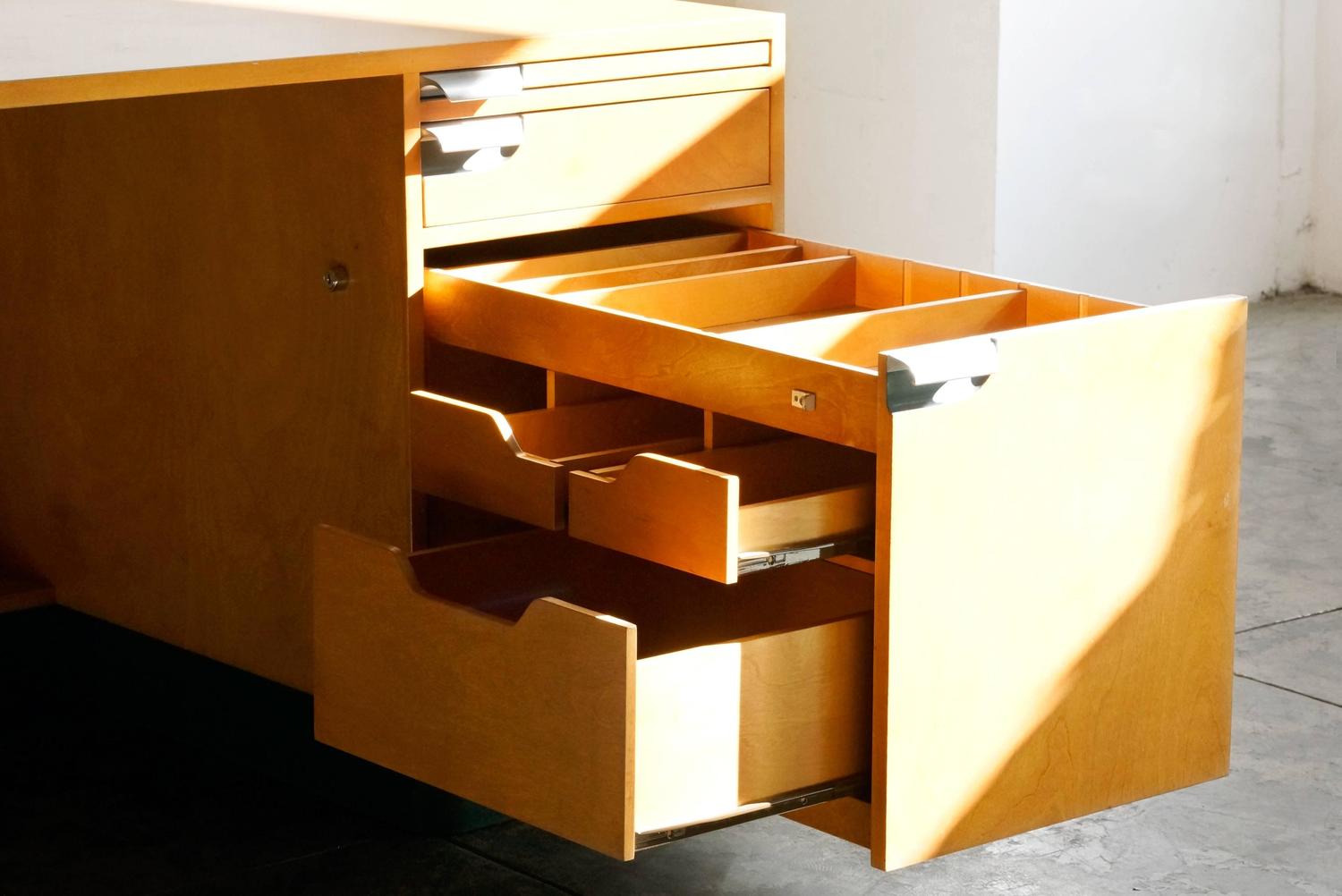 build disney animation desk dimensions build disney animation desk dimensions