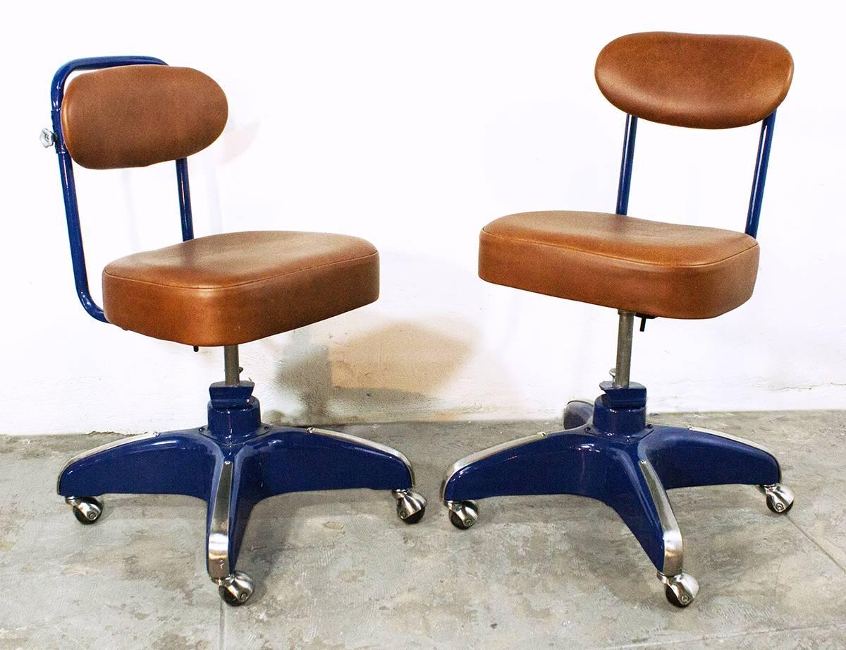 1950s Steno Chair by Cosco, Refinished Steel and Leather In Excellent Condition In Alhambra, CA
