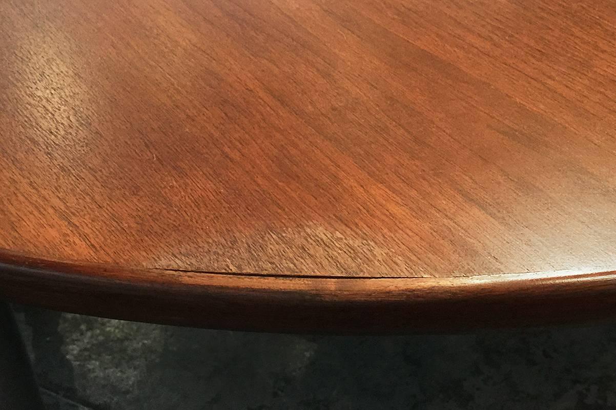 American Round Walnut Conference Table, 1990s