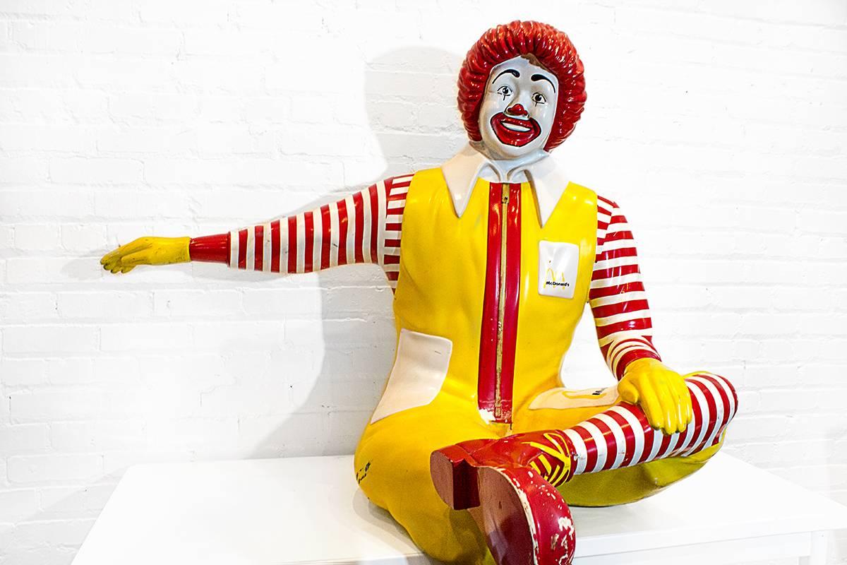 This Ronald statue came from a renovated 1970s McDonald's in Southern California. Made of heavy duty molded plastic, this is a great piece of Mid-Century, Americana. A must have for McDonald's collectors.

Dimensions: 40