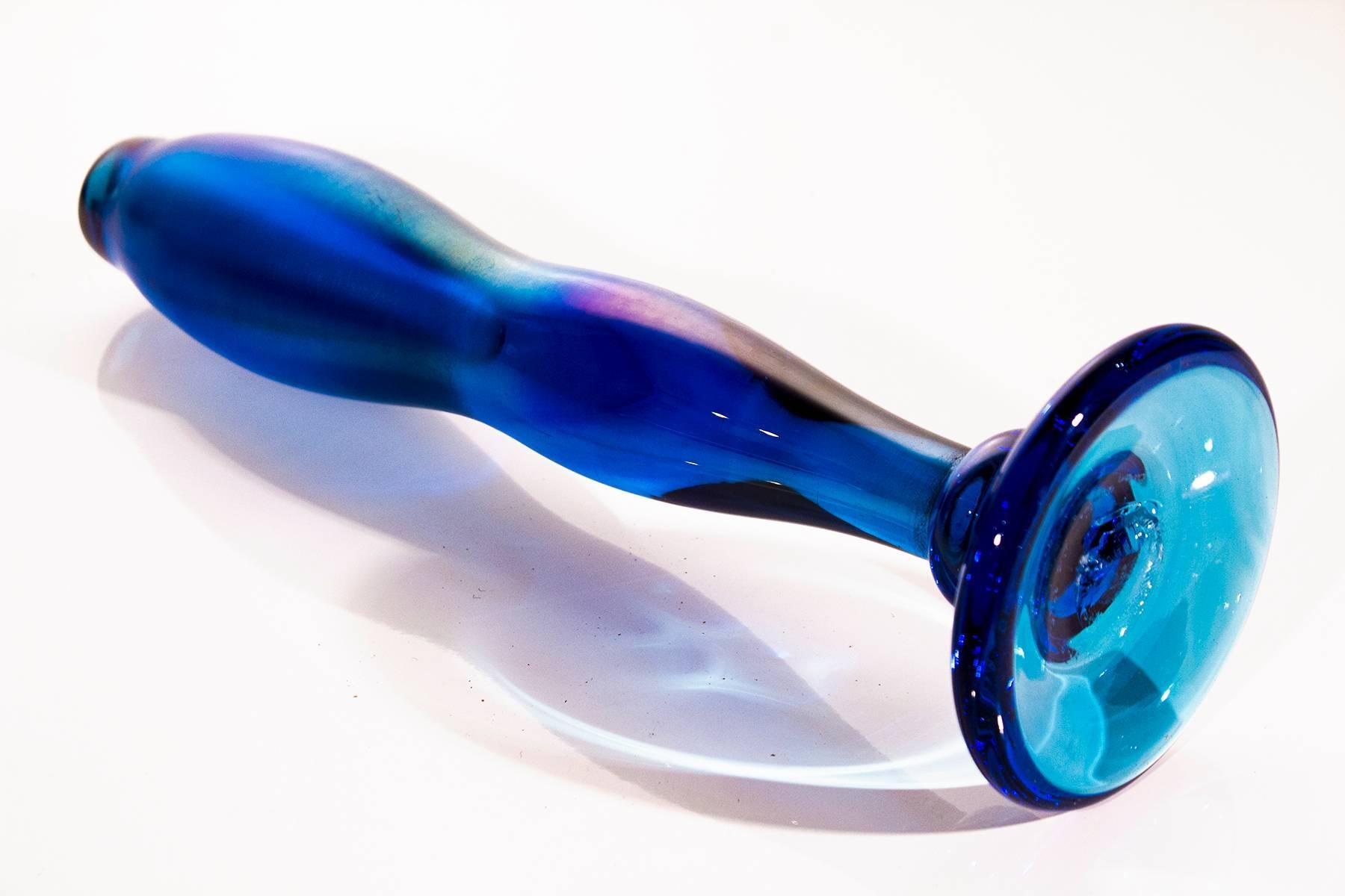 Tall and curvy aurene glass bud vase by Brian Maytum.
Super thick glass with rich blue color and sexy lines. Signed. CS-3345 / 6-19.
Measures: 
1.25' diameter at top.
3.5