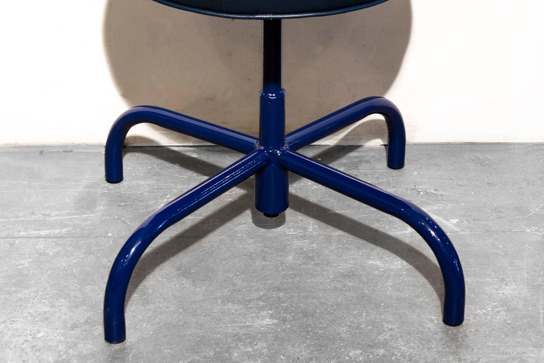 Vintage Counter Stool in Marine Blue, circa 1960s In Excellent Condition In Alhambra, CA