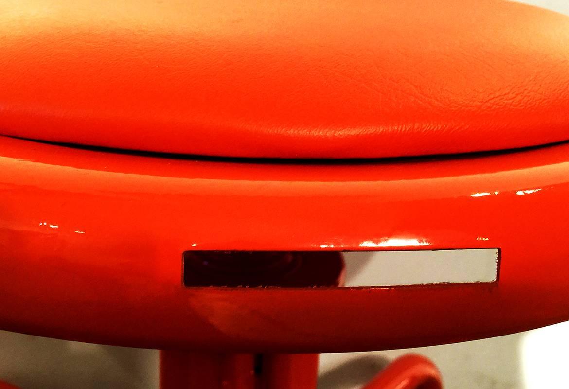 Vintage Counter Stool in Electric Orange, 1960s In Excellent Condition In Alhambra, CA