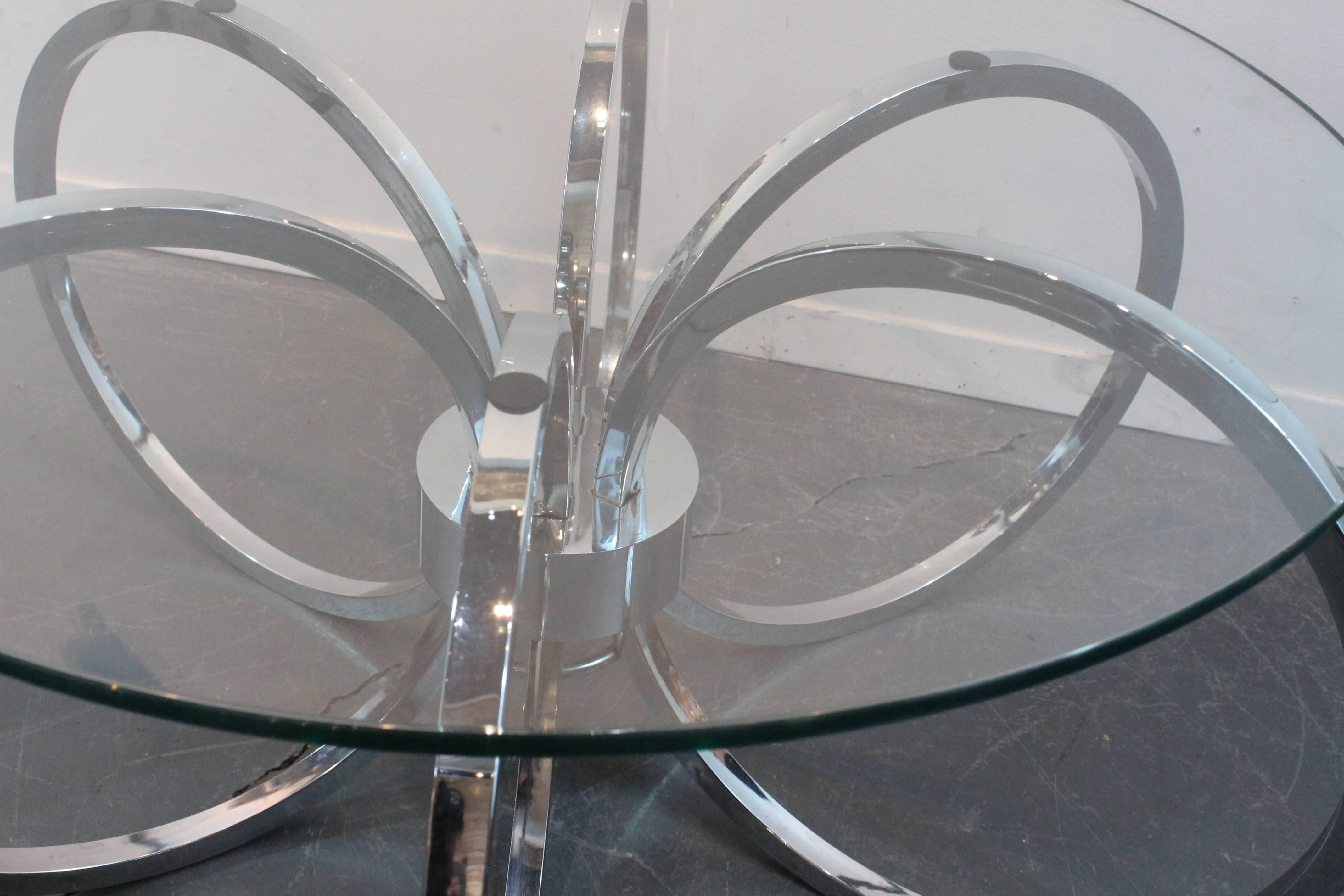 Mid-Century Chrome Sculptural Ring Cocktail Table In Excellent Condition For Sale In 3 Oaks, MI