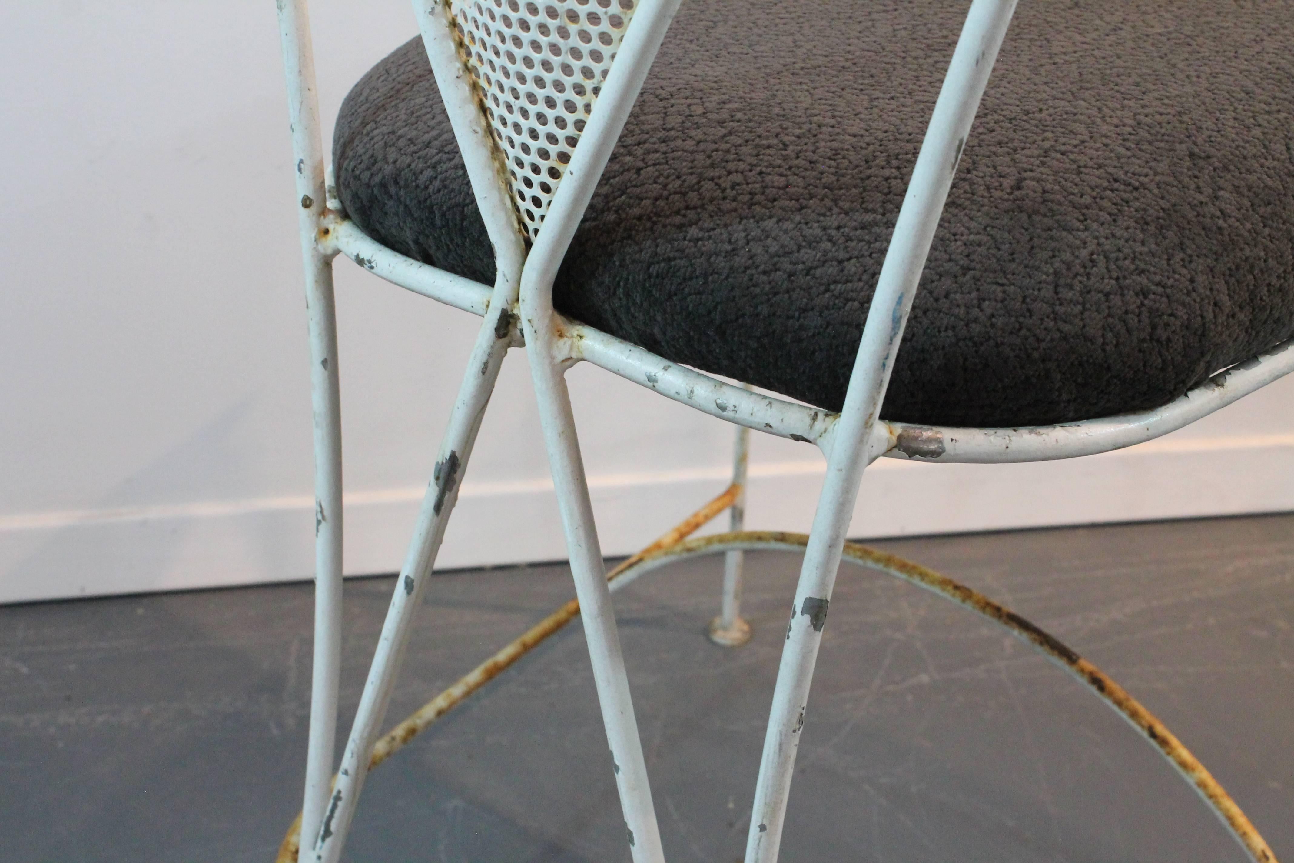 20th Century Set of Four Mid-Century Sculptural Iron Chairs For Sale