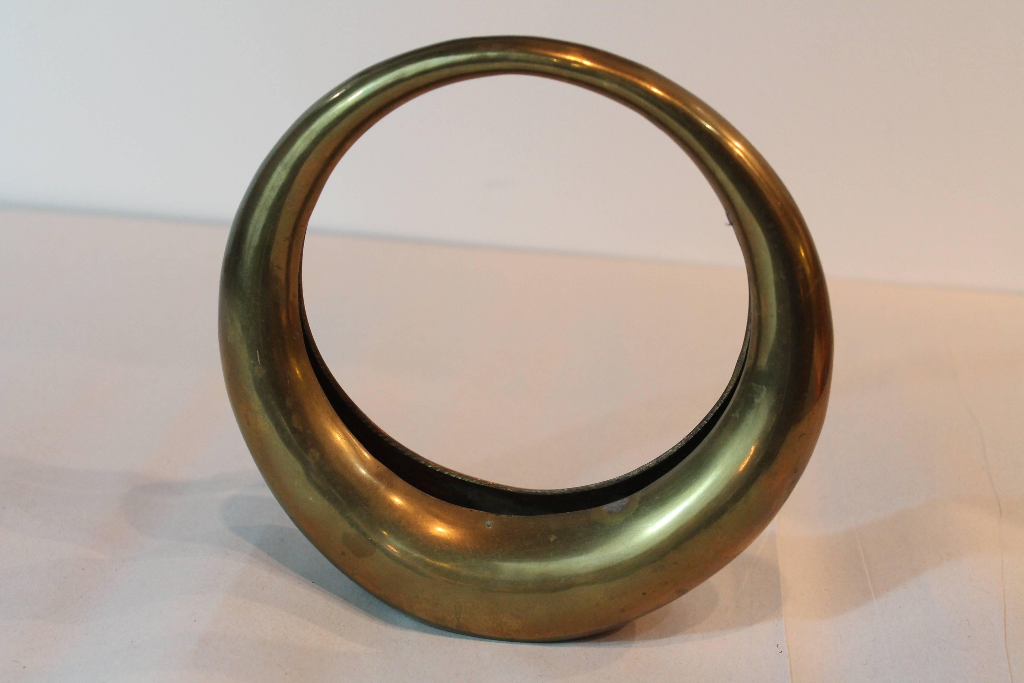 Modernist Brass Vase In Excellent Condition In 3 Oaks, MI