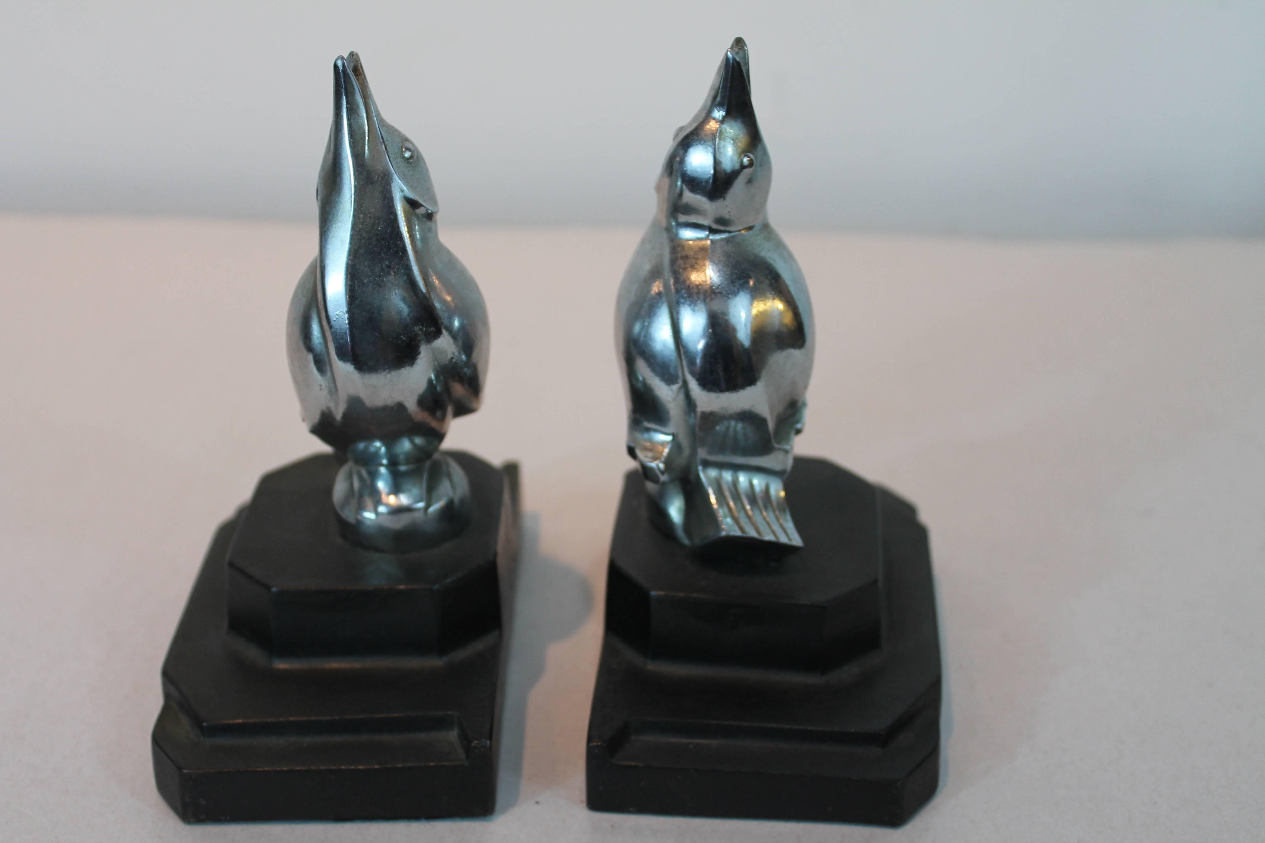 Early 20th Century Pair of Art Deco Frankart Chrome Bird Bookends For Sale