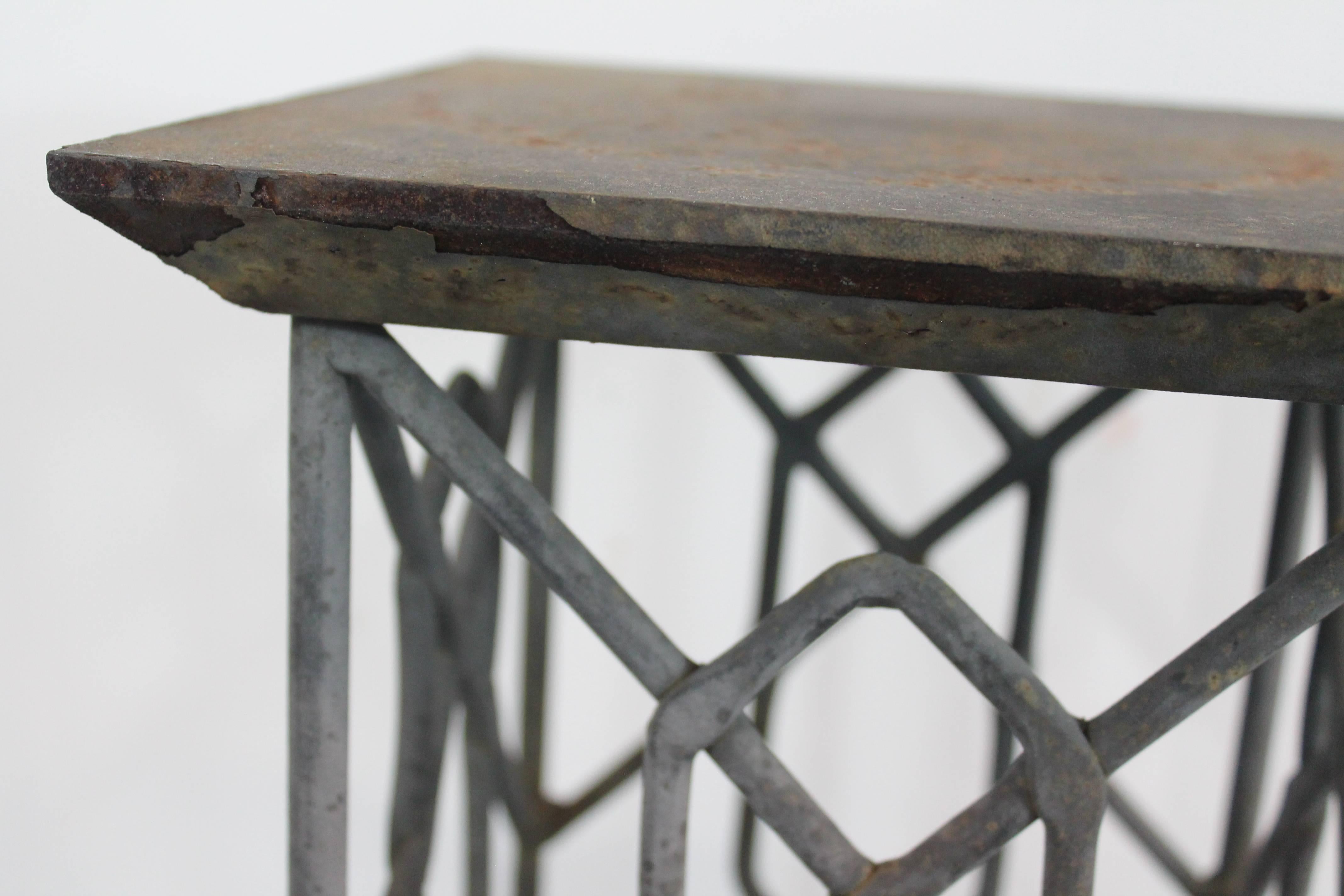 Sculptural Hand-Wrought Iron Side Table For Sale 1