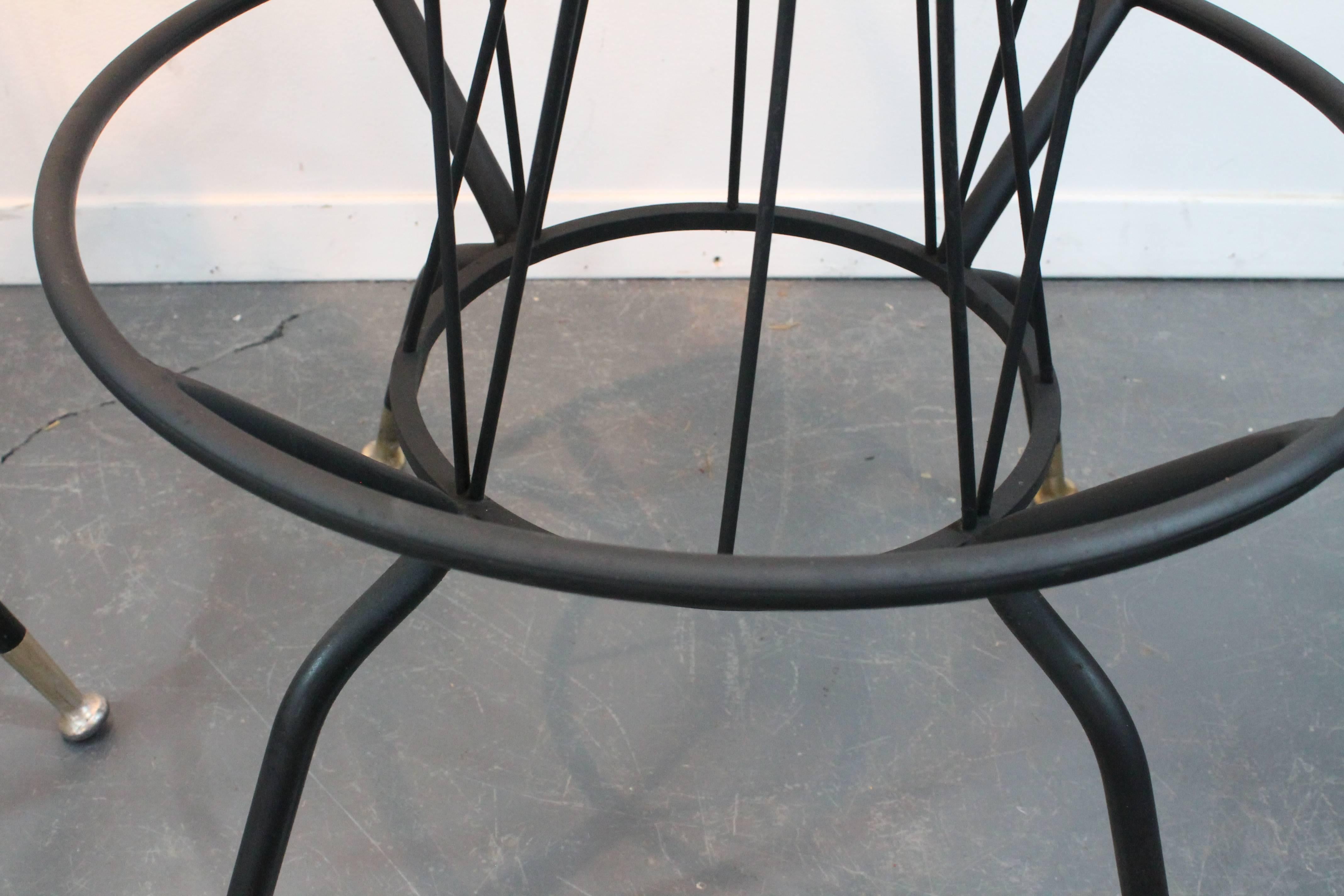 Pair of Mid-Century Moderne Swivel Barstools For Sale 2