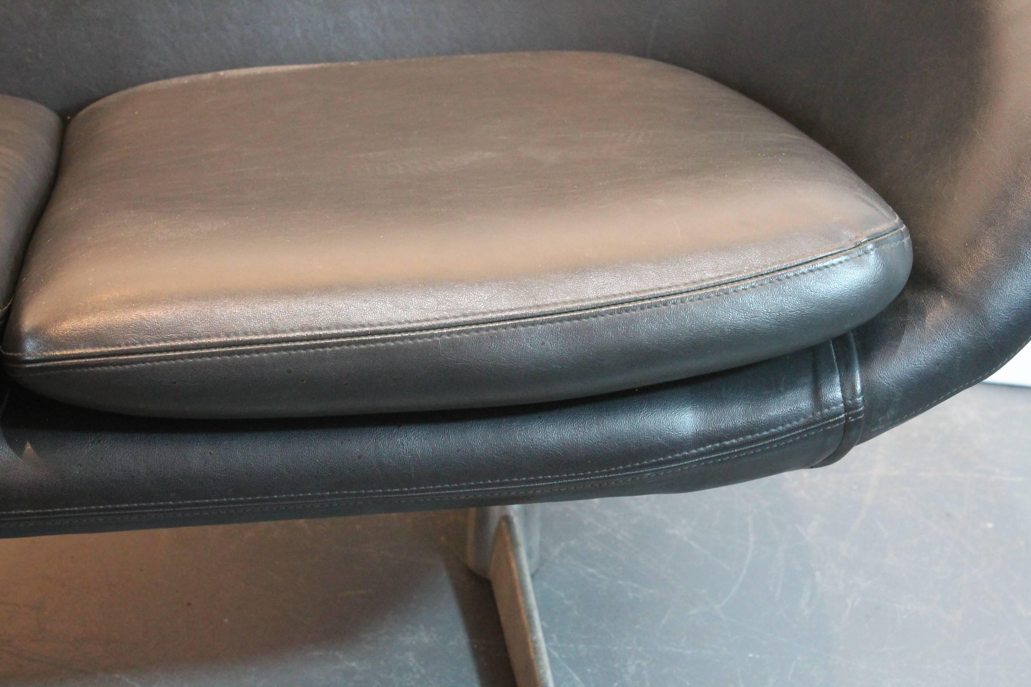 Mid-Century Modern 1960s Overman Sofa For Sale
