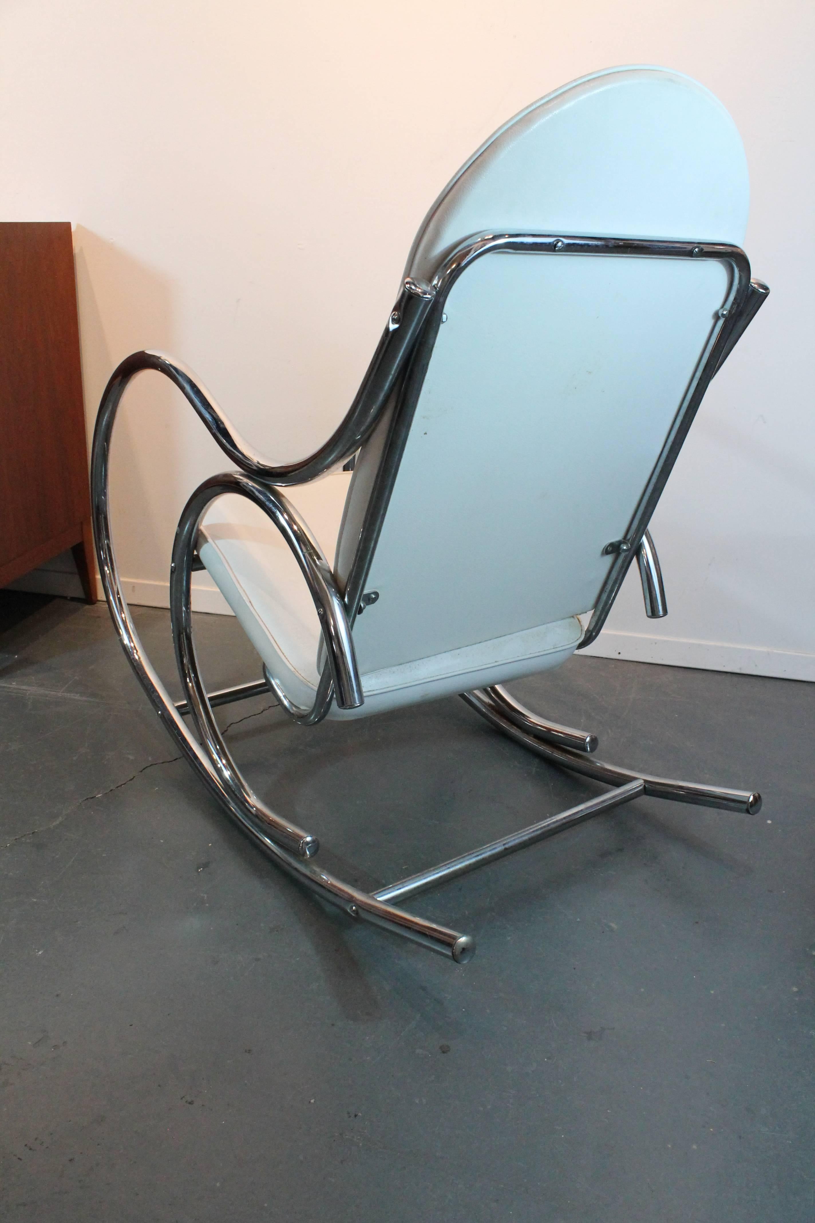1970's Chrome Sculptural Rocking Chair In Excellent Condition For Sale In 3 Oaks, MI