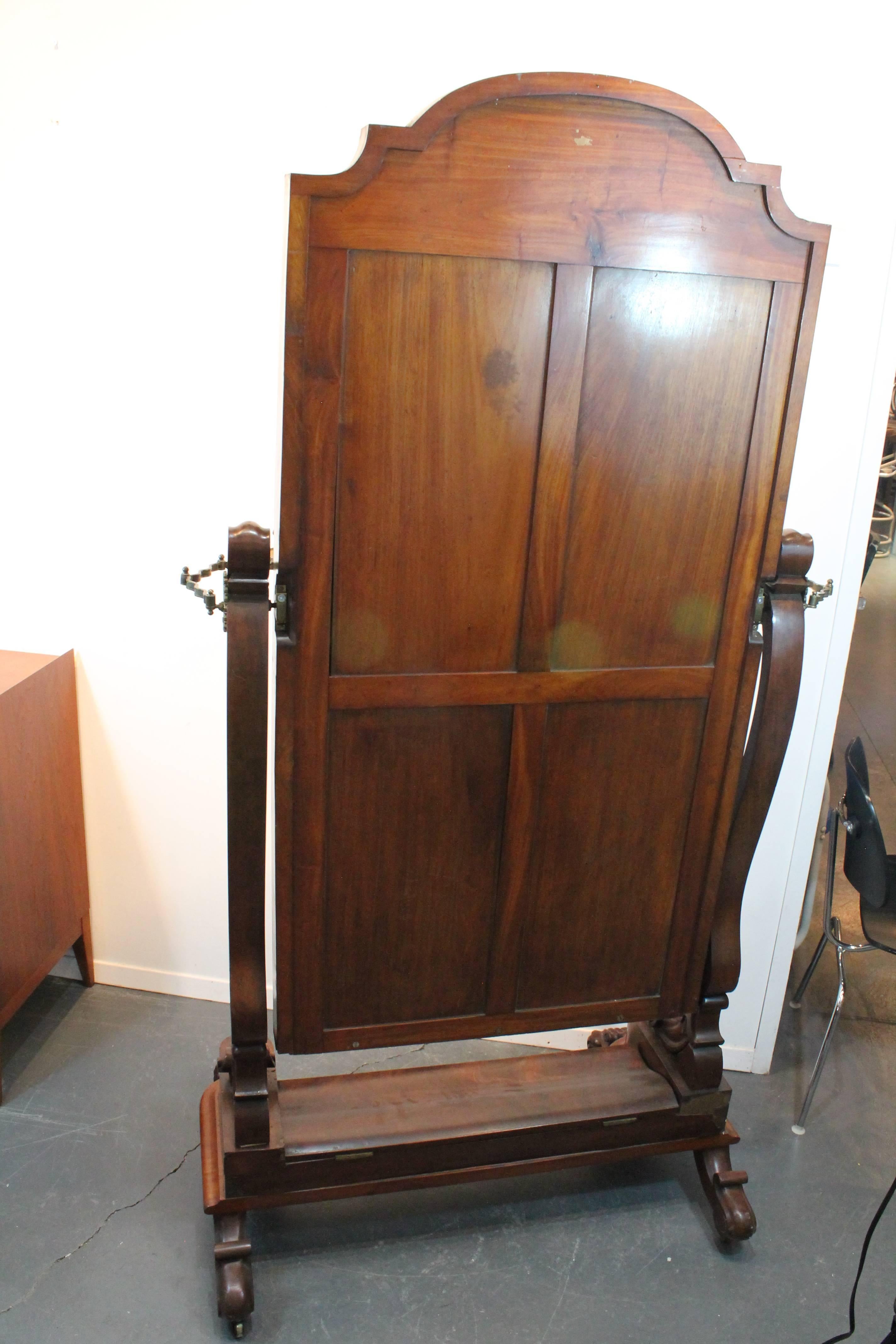1850s English Mahogany Cheval Glace Mirror For Sale 3