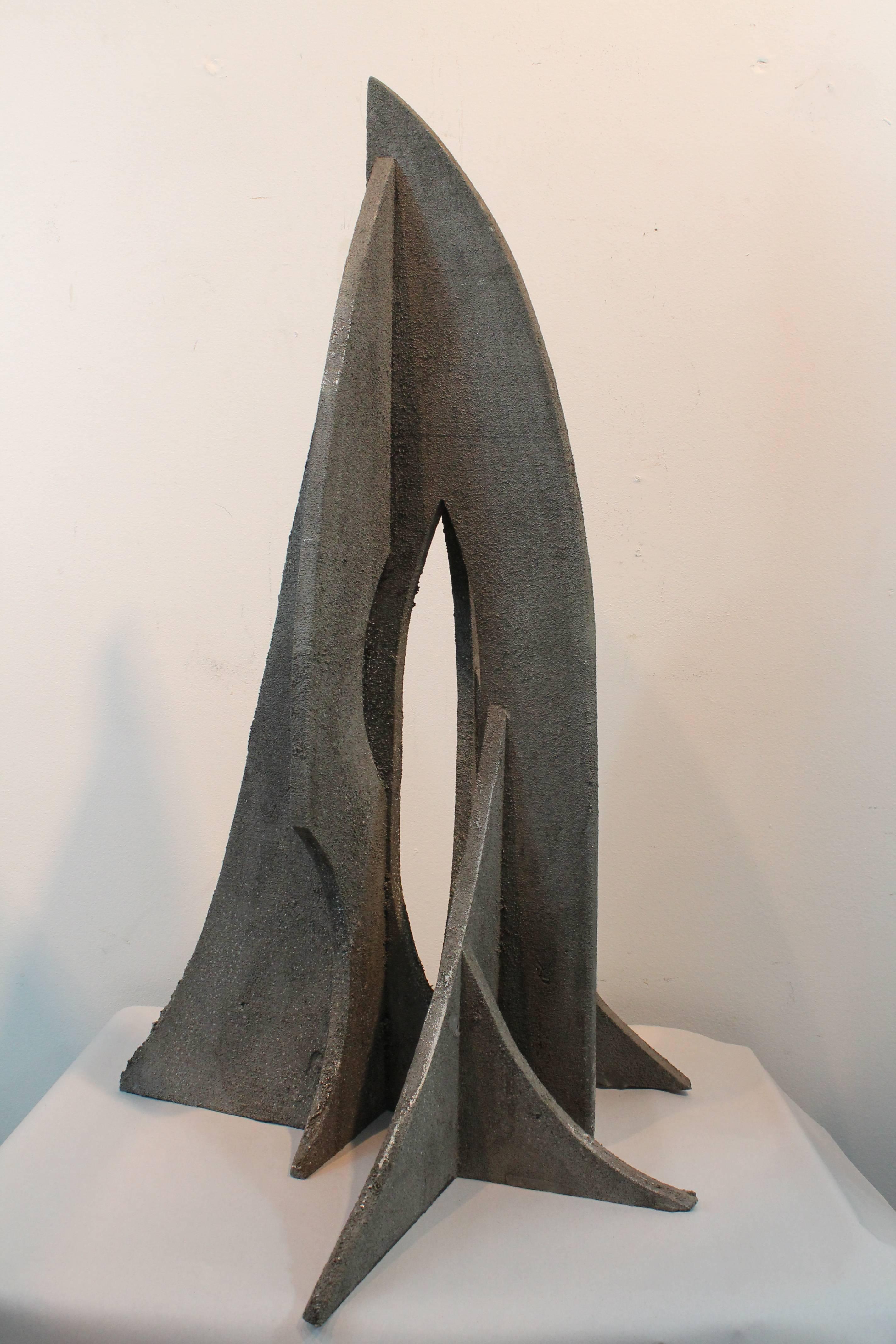 Mid-Century Modernist Angular Sculpture In Excellent Condition For Sale In 3 Oaks, MI