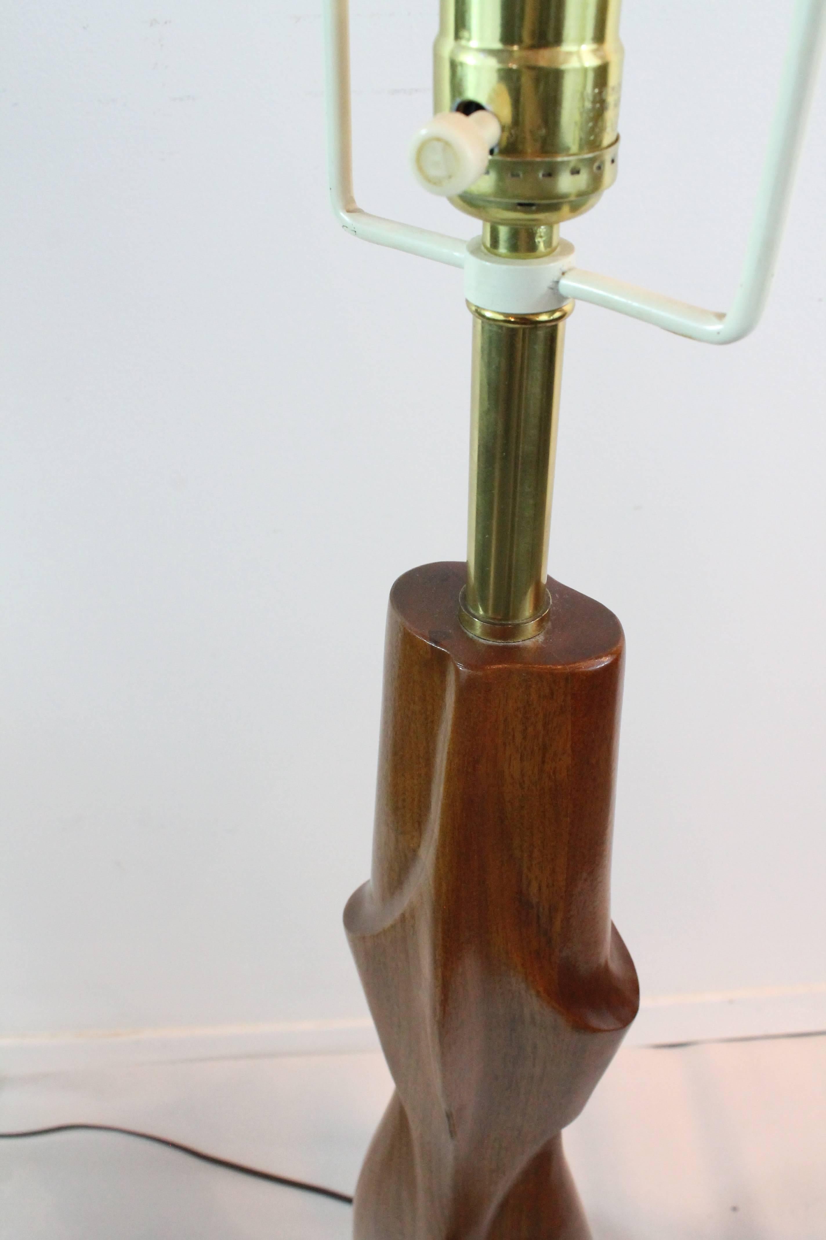 Carved Walnut Sculptural Laurel Lamp In Excellent Condition For Sale In 3 Oaks, MI