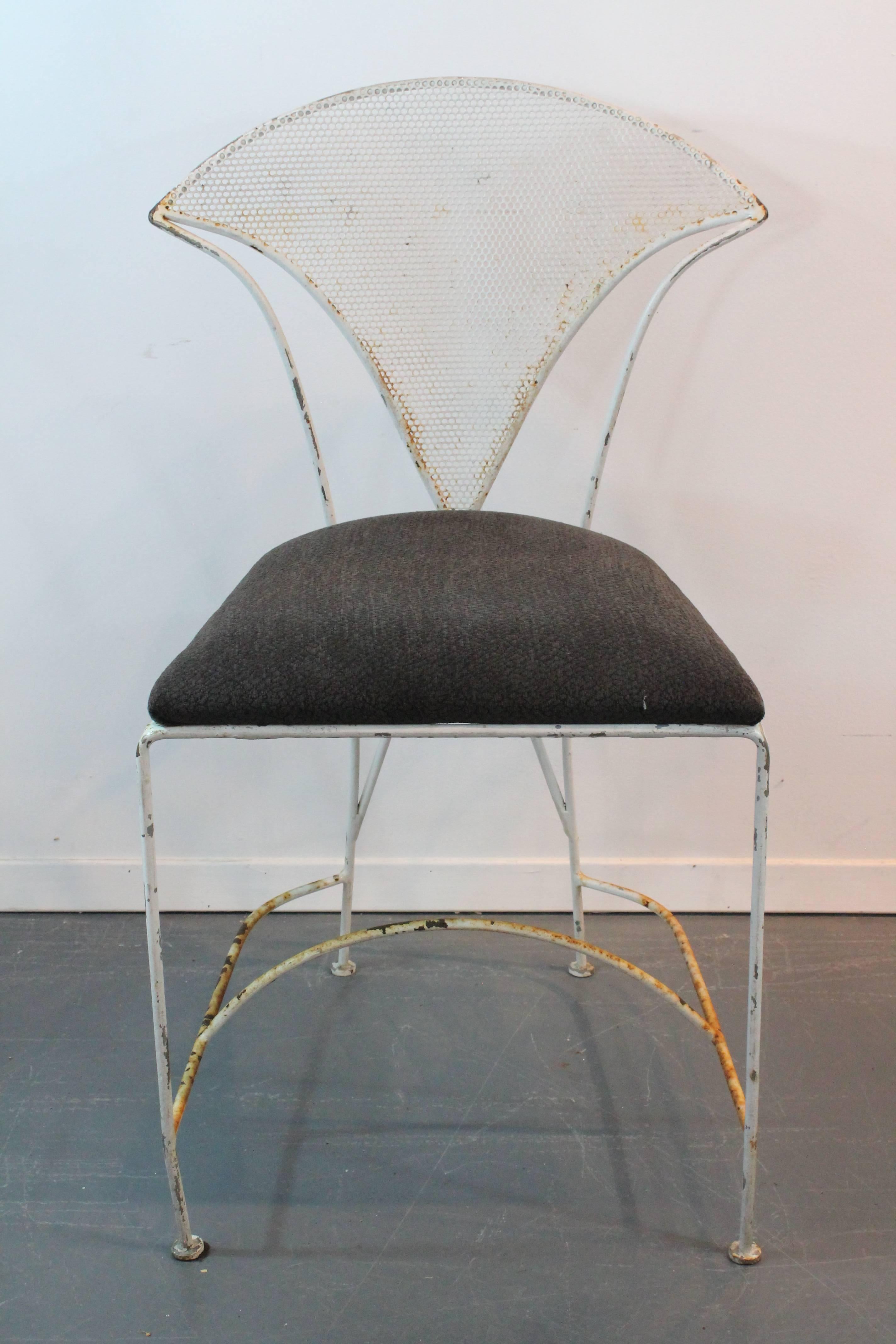 Set of Four Mid-Century Sculptural Iron Chairs For Sale 1