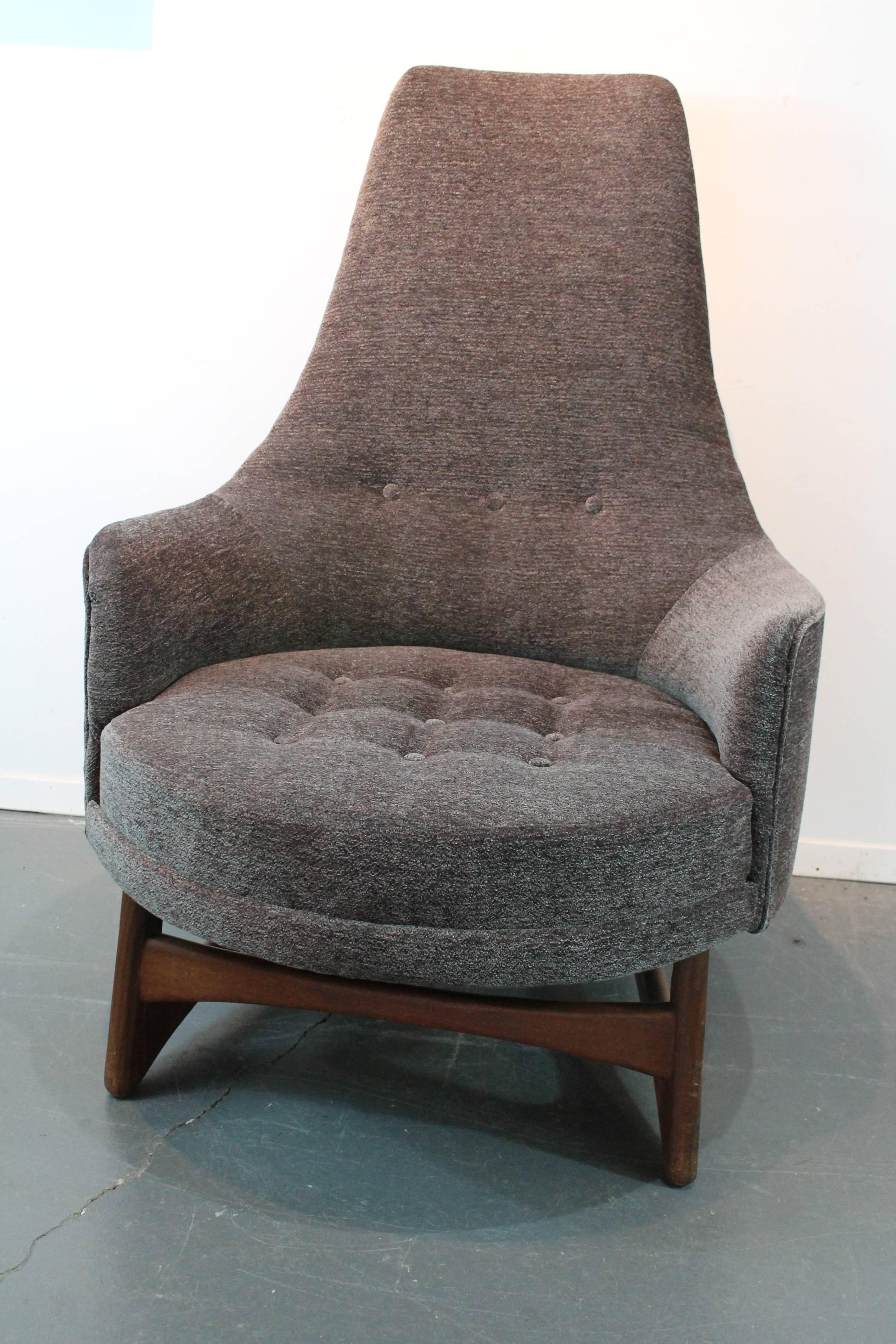 Sculptural newly reupholstered walnut based high backed lounge chair designed by Adrian Pearsall.