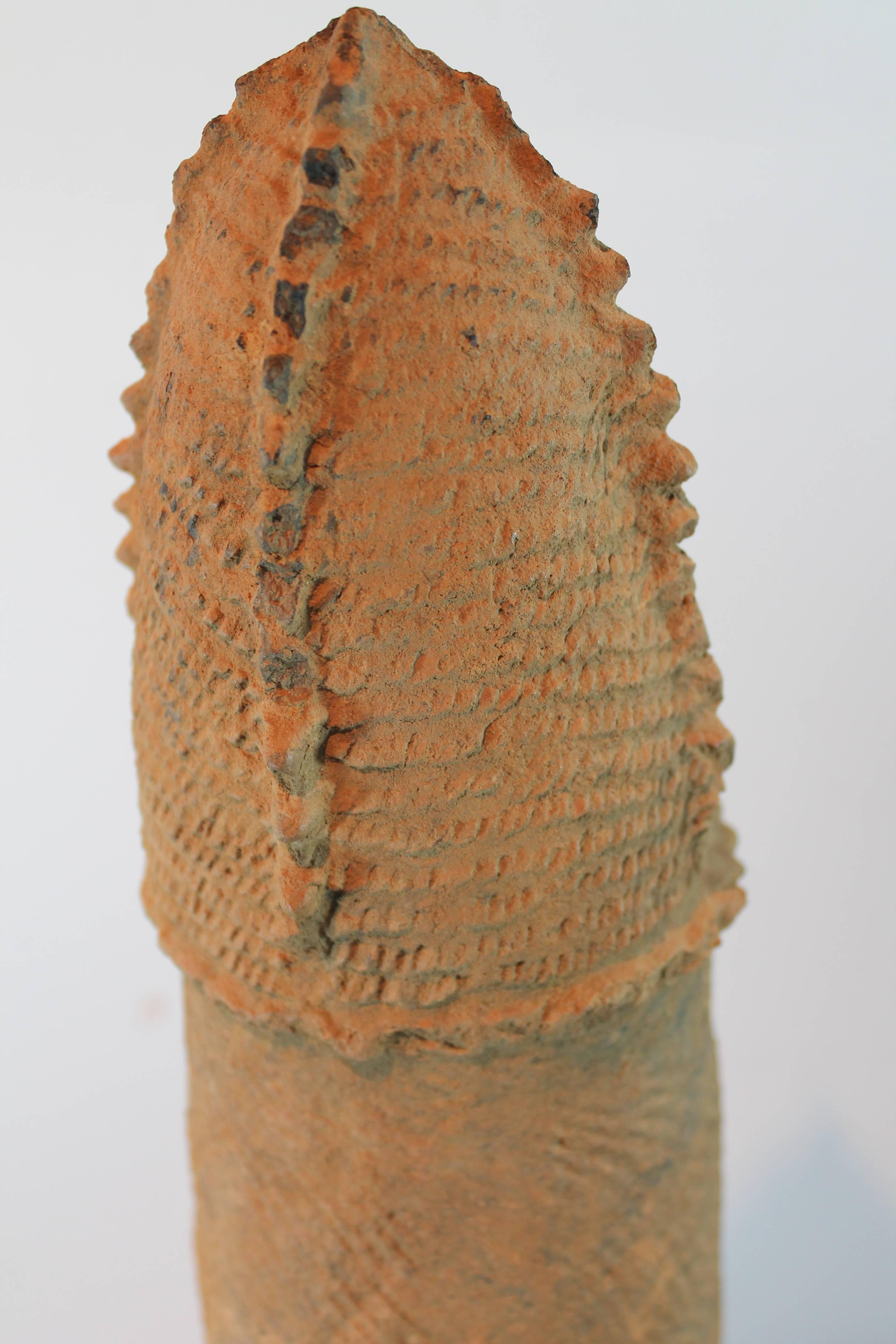 Incized Terracotta Bura Phallic Funerary Vessel In Excellent Condition For Sale In 3 Oaks, MI