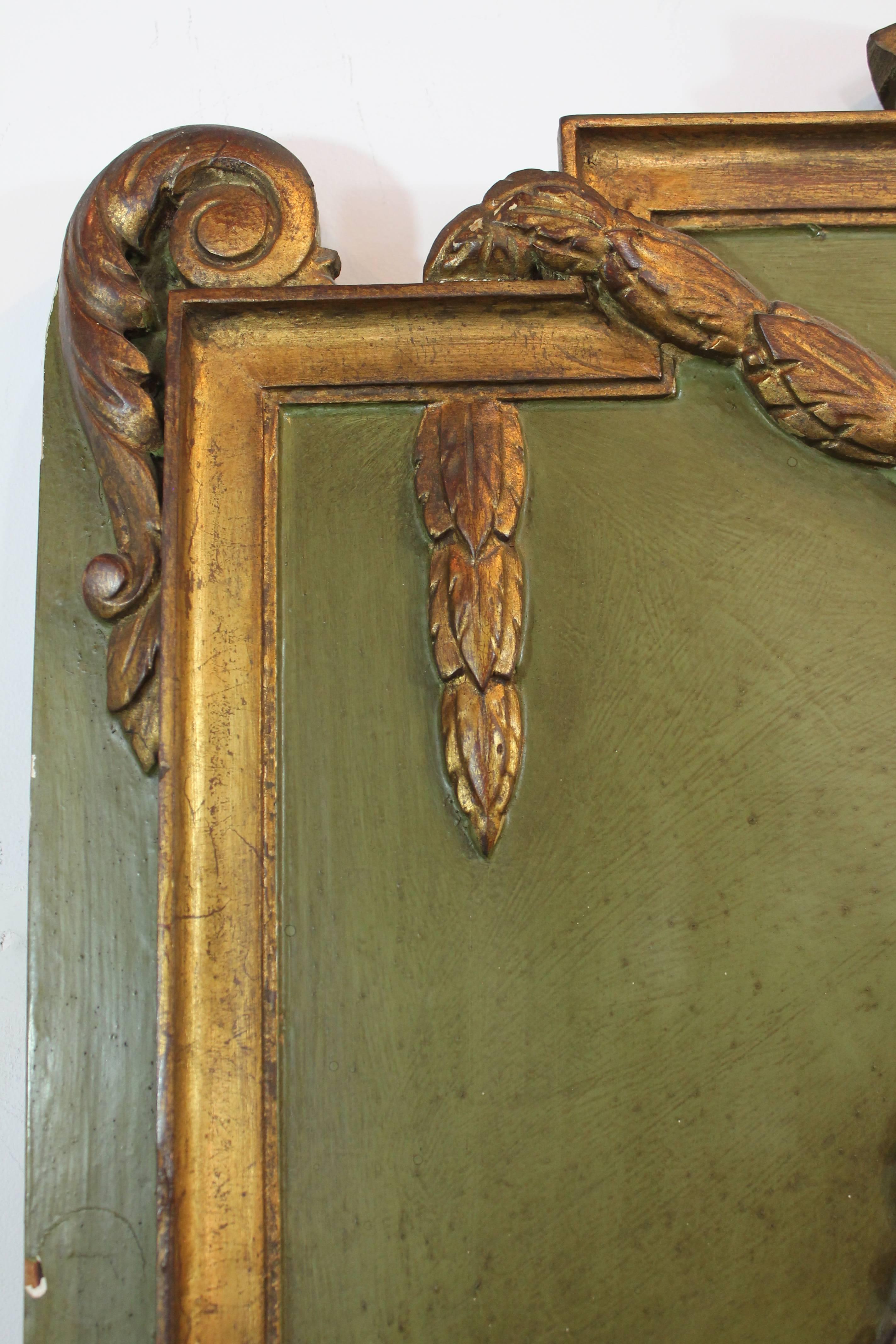 Neoclassical Italian Carved and Gilt Trumeau Mirror For Sale
