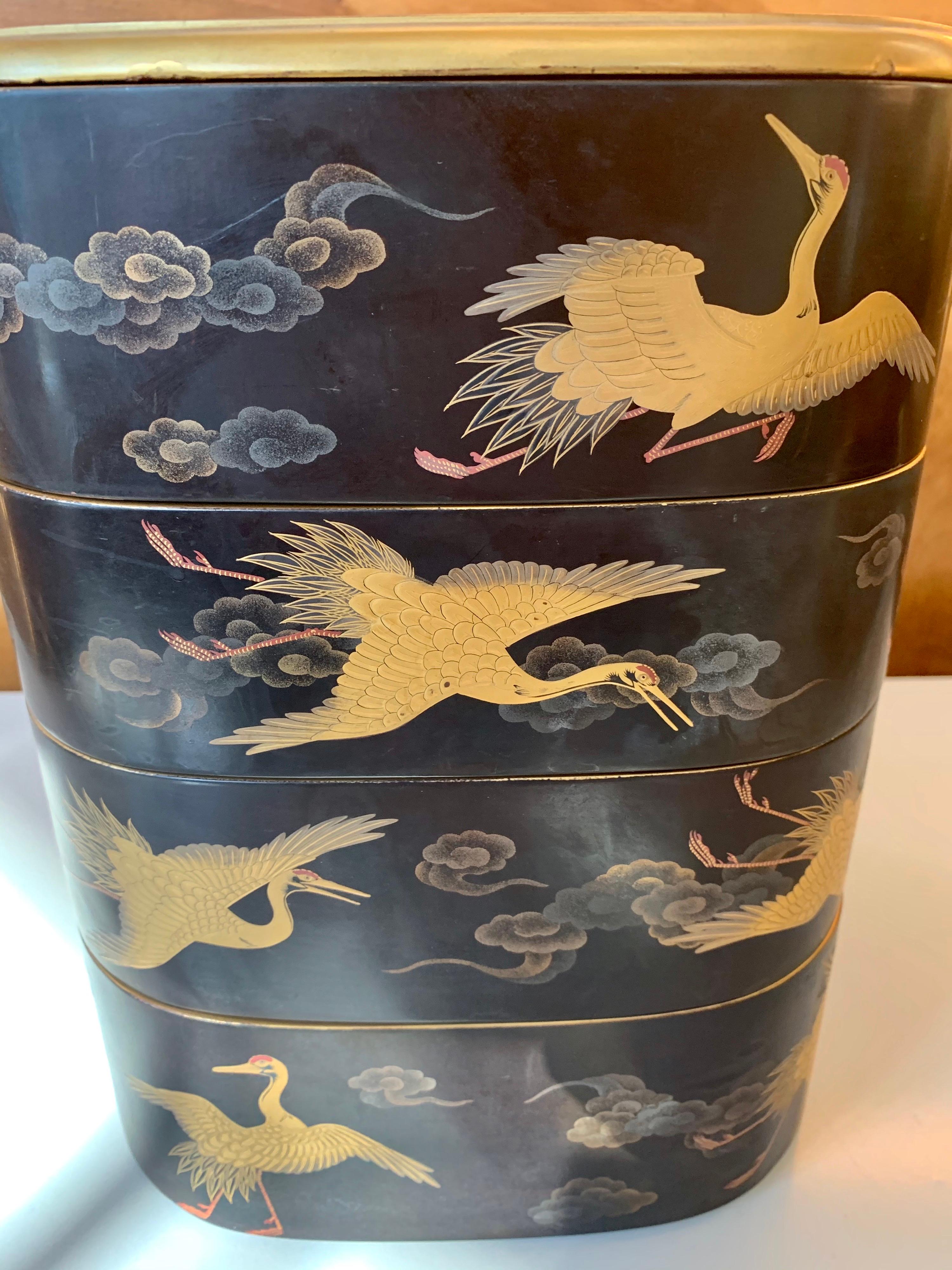 Japanese Lacquered Jubako Box with Crane Design 2