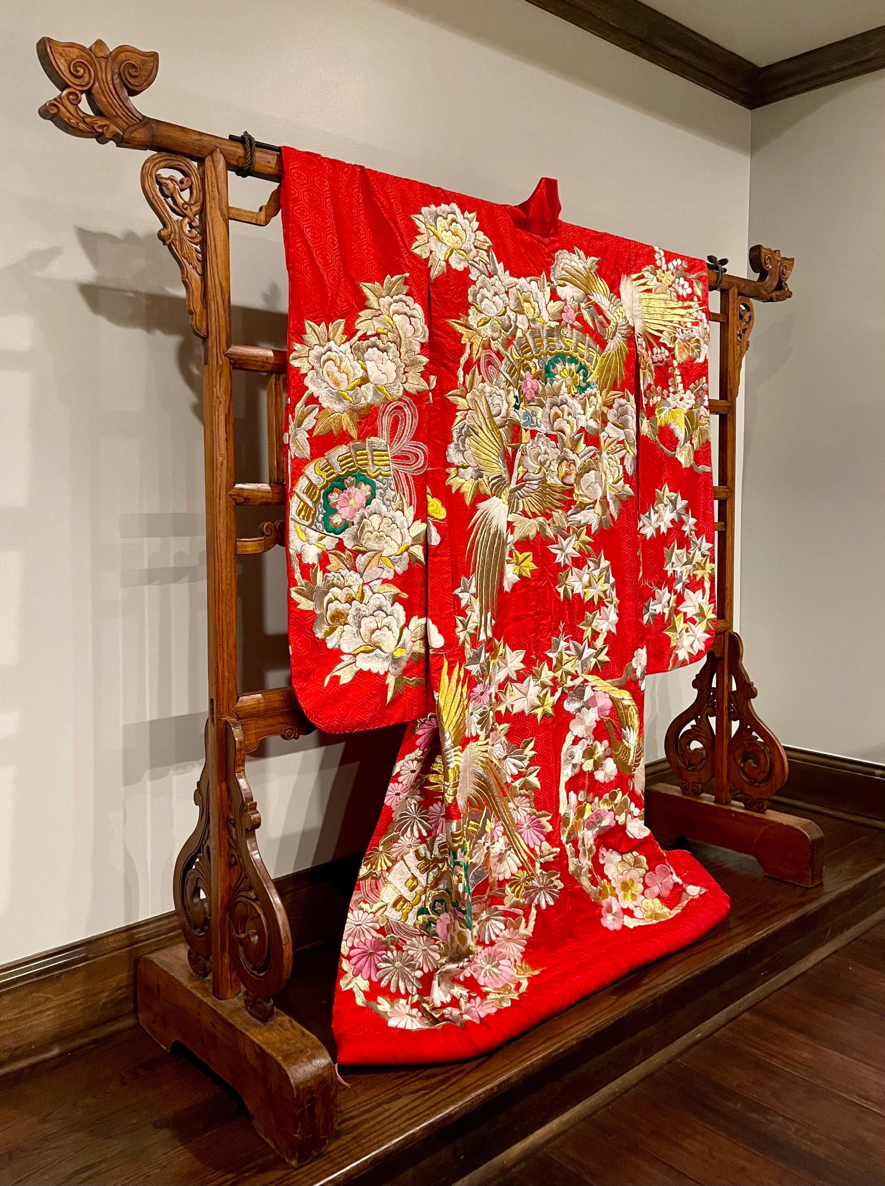 Exceptional Embroidered Japanese Ceremonial Kimono For Sale 2