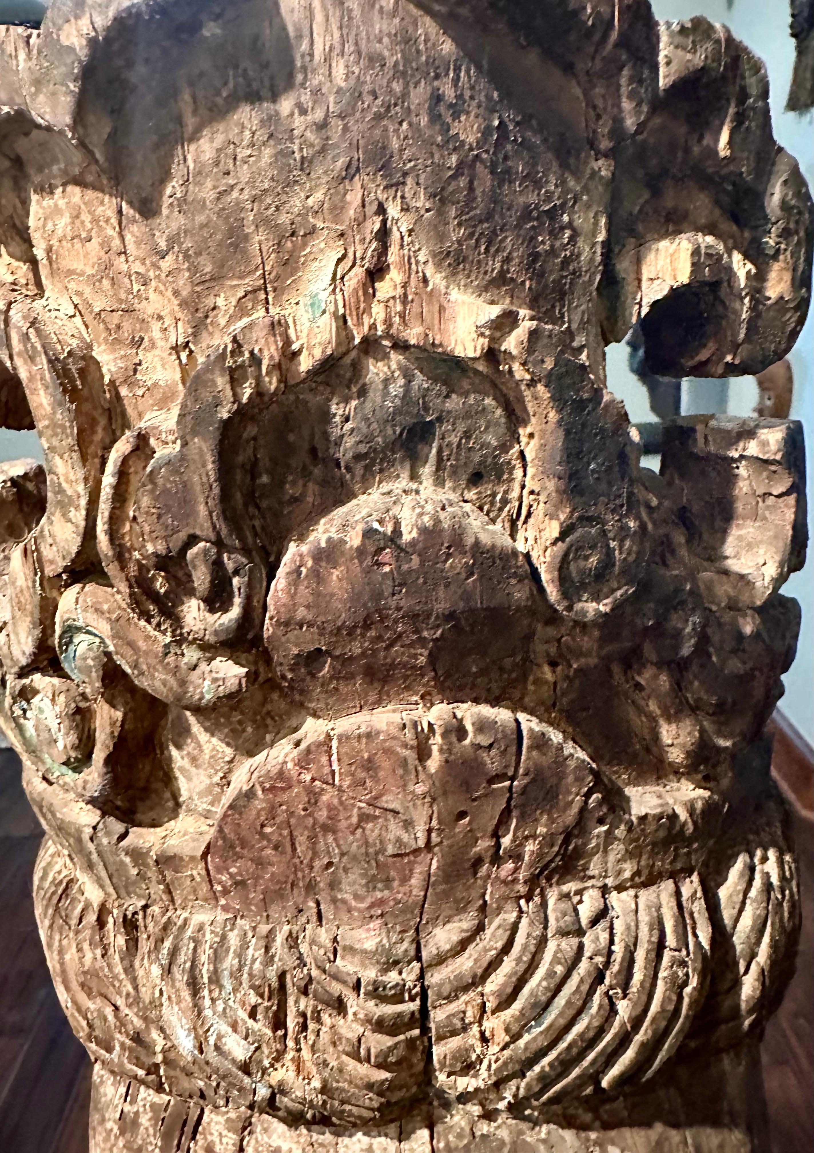 Grande scultura in Wood con testa di Boddhisatva della dinastia Ming in vendita 9