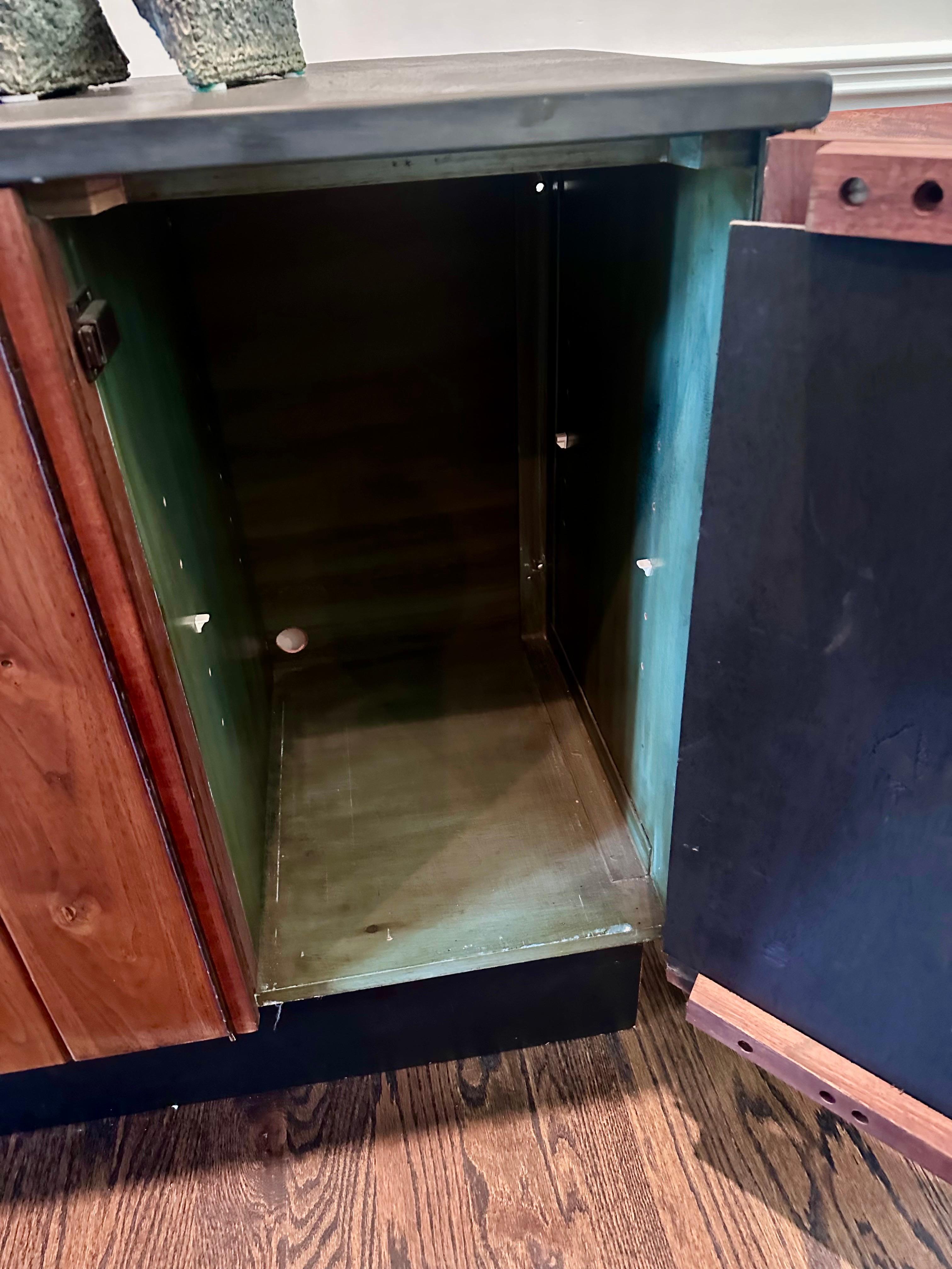Cabinet Credenza Phillip Lloyd Powell and Paul Evans For Sale 5