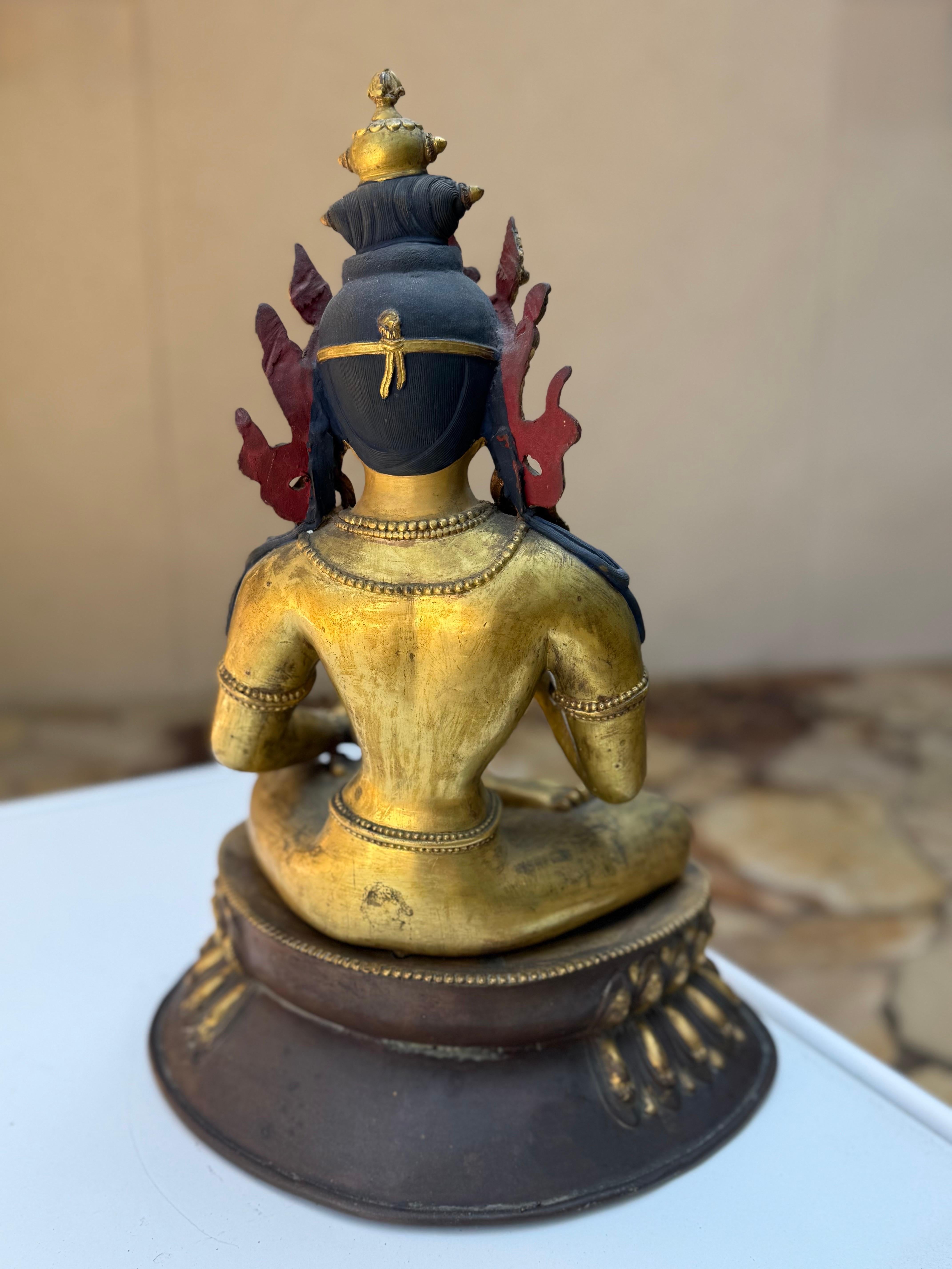 Belle statue en bronze chino-tibétain de Vajrasattva Bodhisattva en vente 5