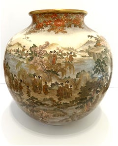 Exceptional Large Japanese Ceramic Moon Vase by Kinkozan Meiji Period