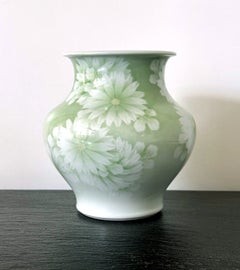 Japanese Ceramic Vase by Makuzu Kozan